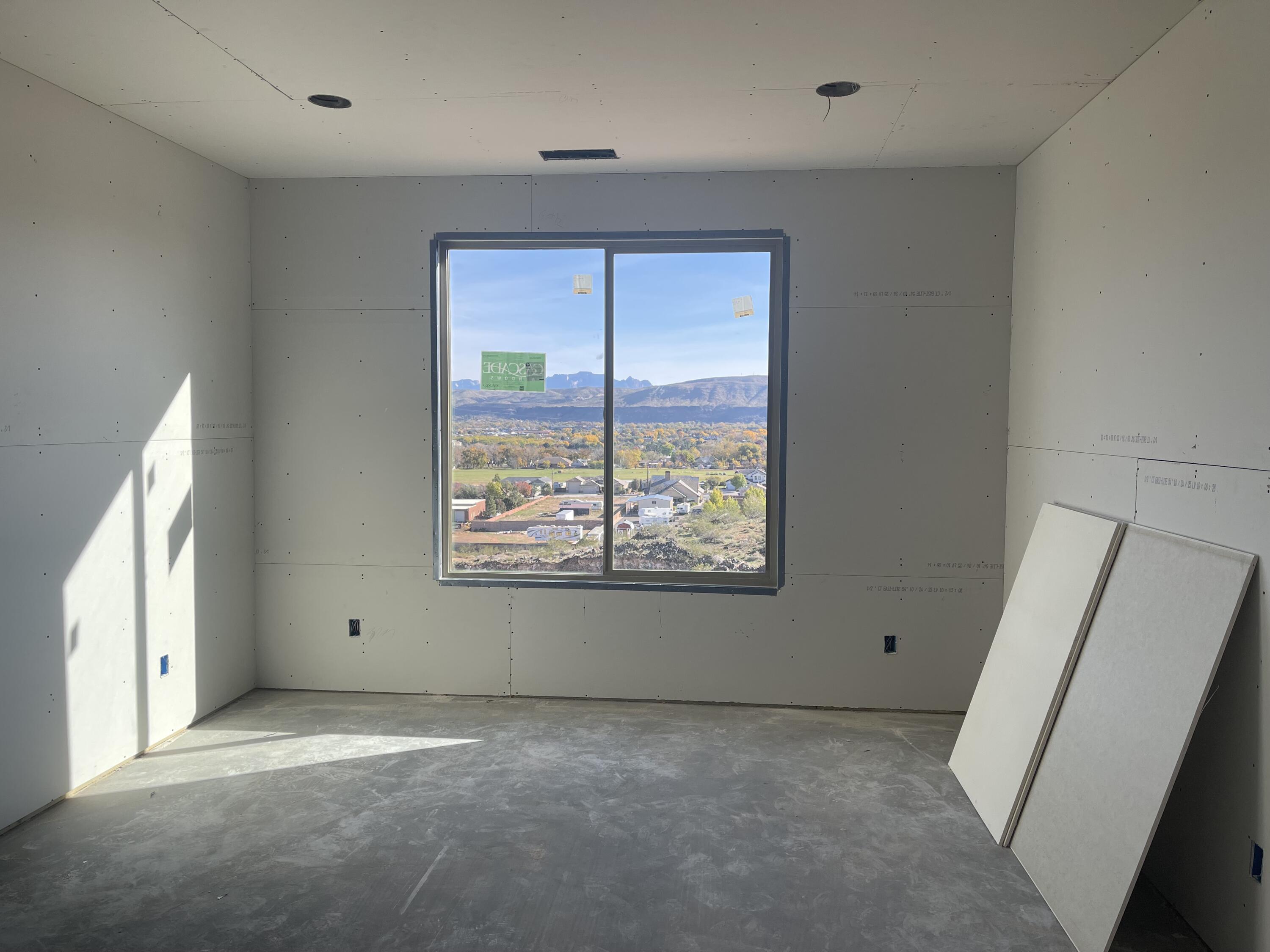 HURRICANE VIEWS - Residential