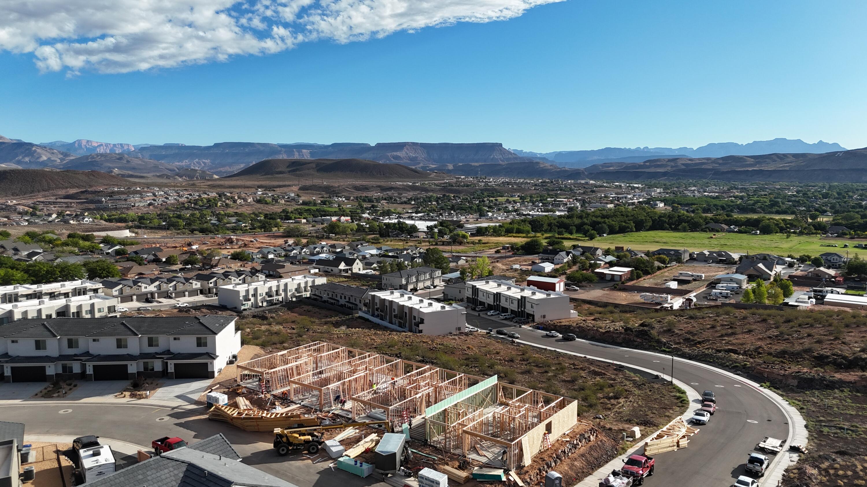HURRICANE VIEWS - Residential