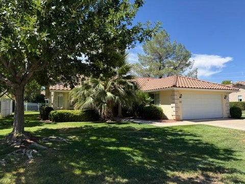 Photo of 1825 W Mathis Park Place 46 #46, Saint George, UT 84770 (MLS # 26-276937)