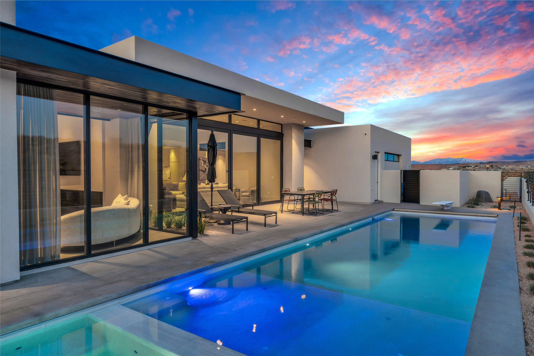 SOLENTE VILLAGE - Residential