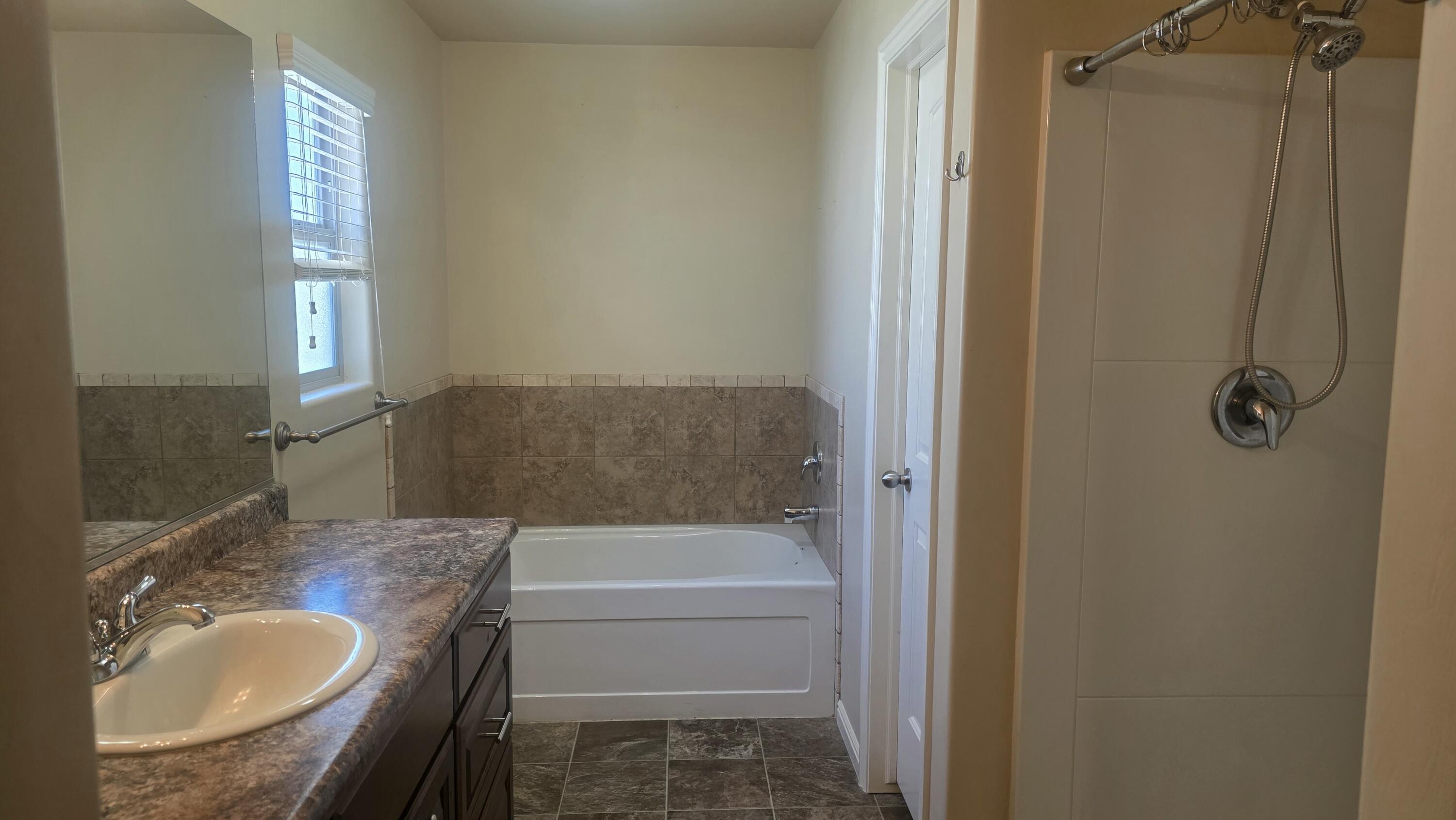 FALCON RIDGE - Residential