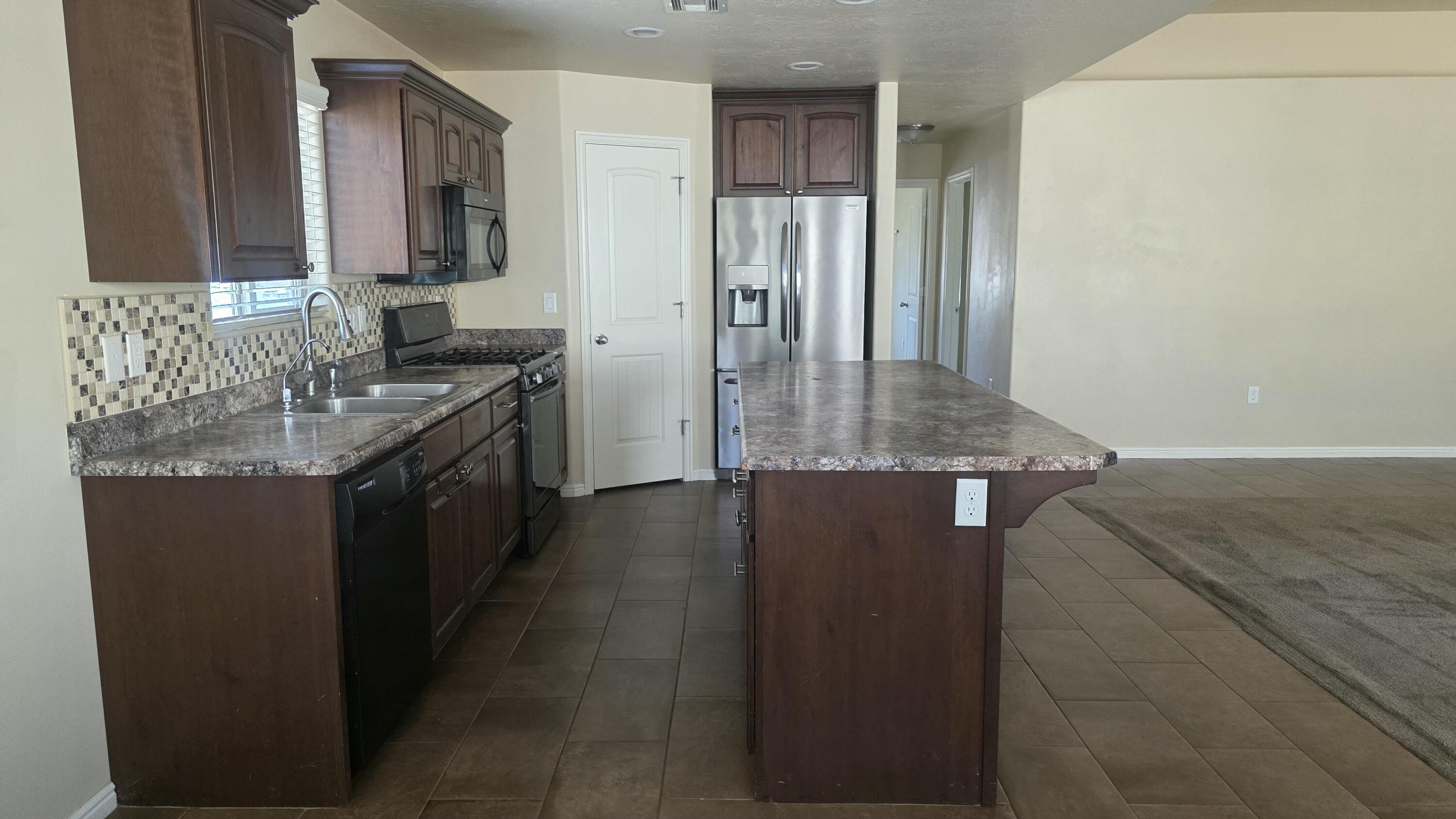 FALCON RIDGE - Residential