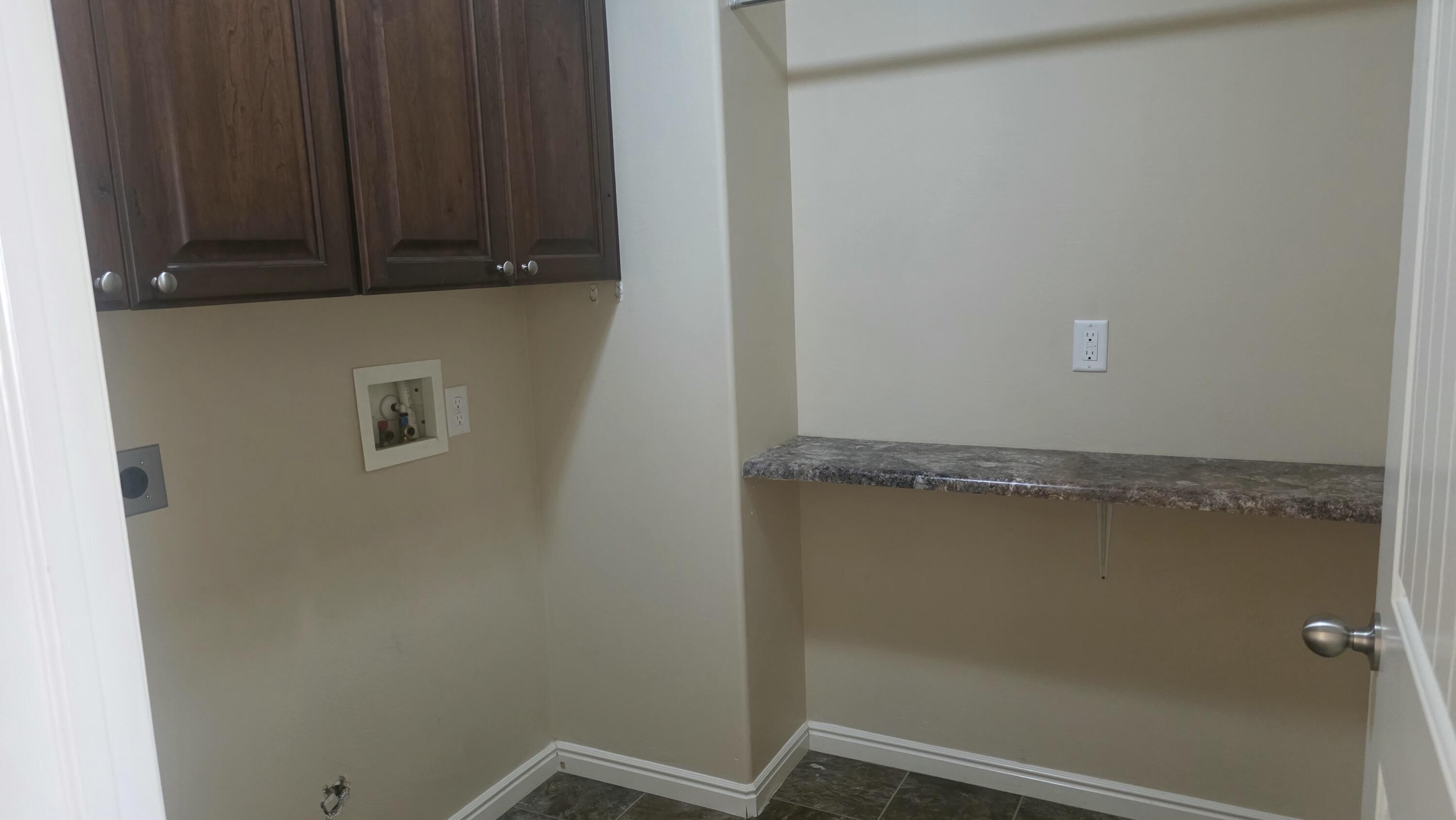 FALCON RIDGE - Residential