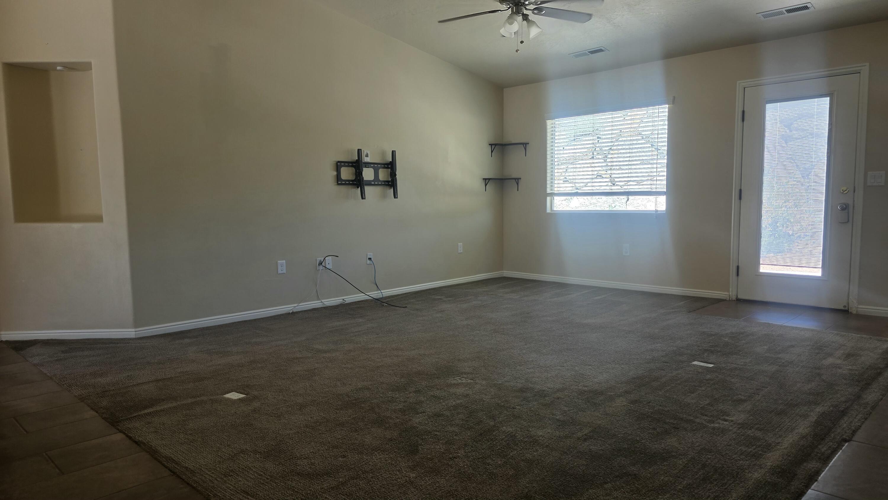 FALCON RIDGE - Residential