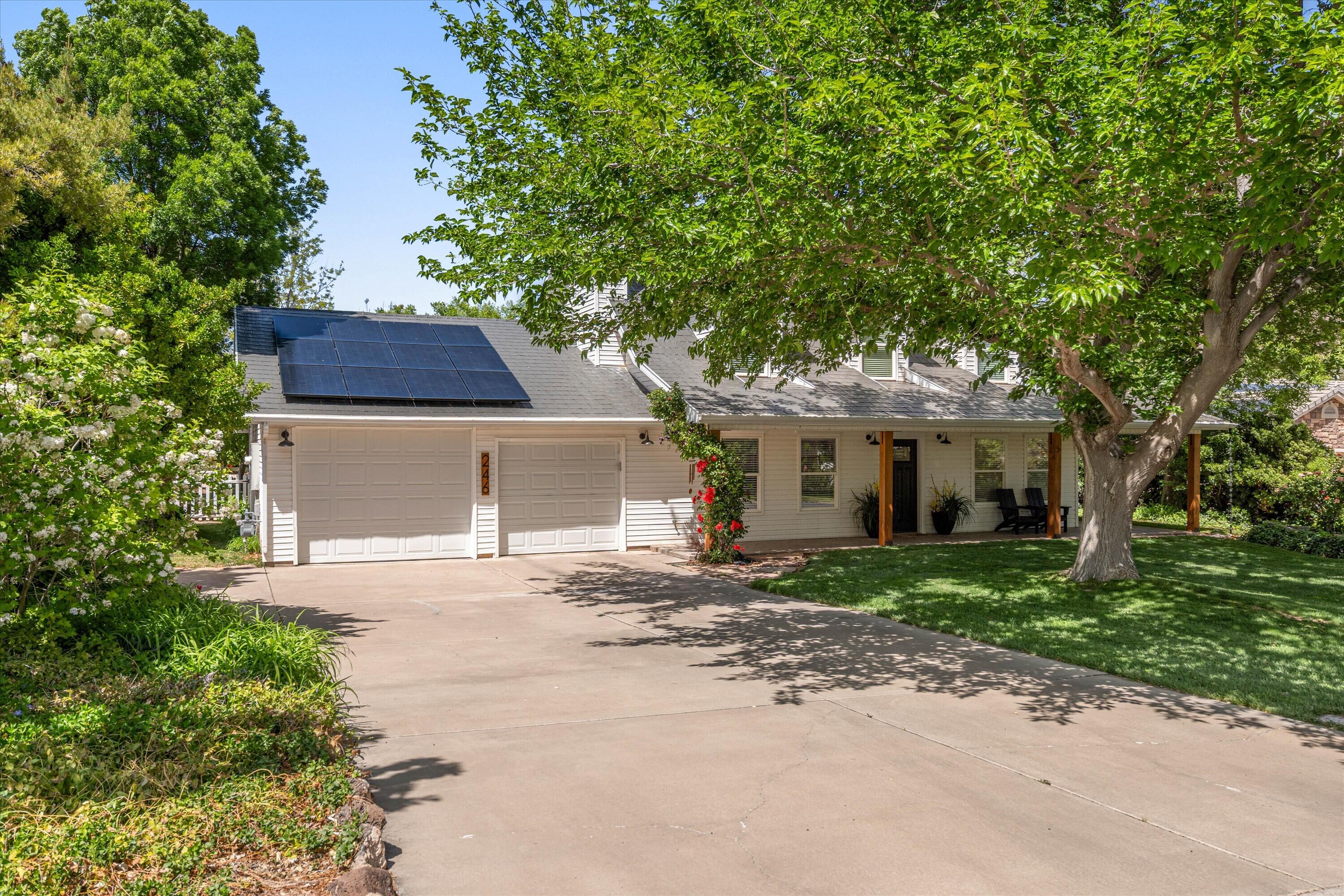 TOQUERVILLE TOWNSITE - Residential