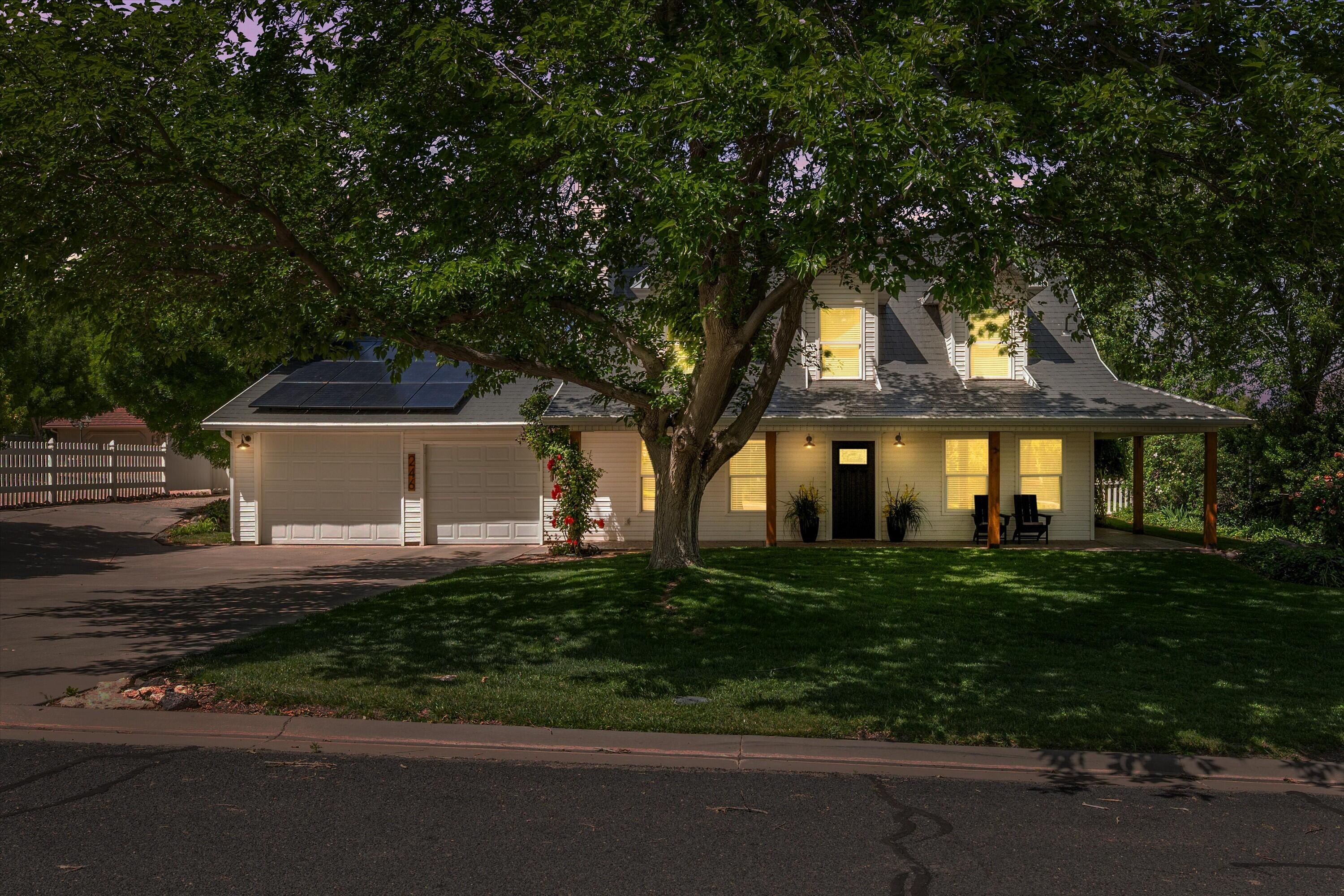 TOQUERVILLE TOWNSITE - Residential