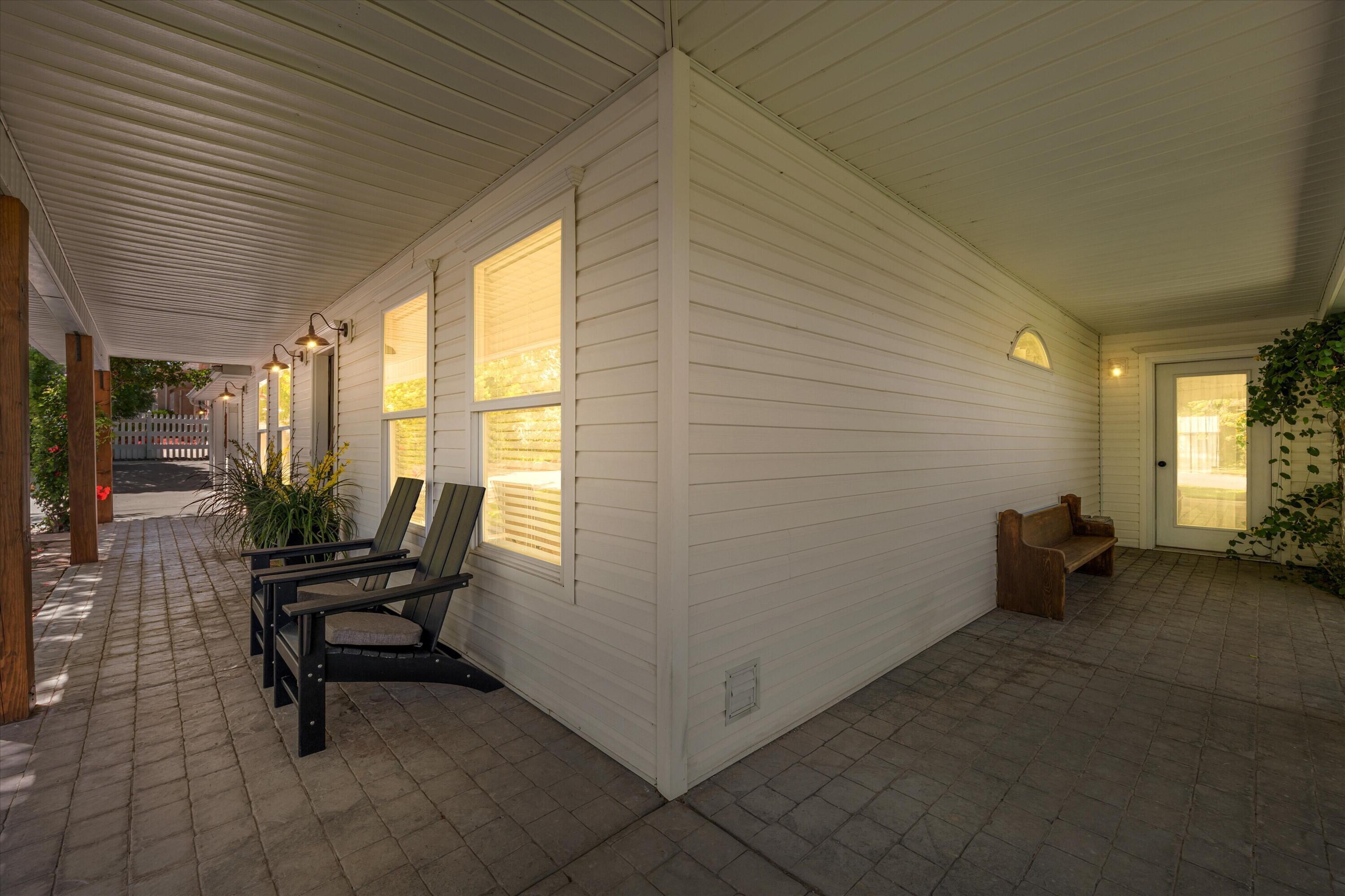 TOQUERVILLE TOWNSITE - Residential