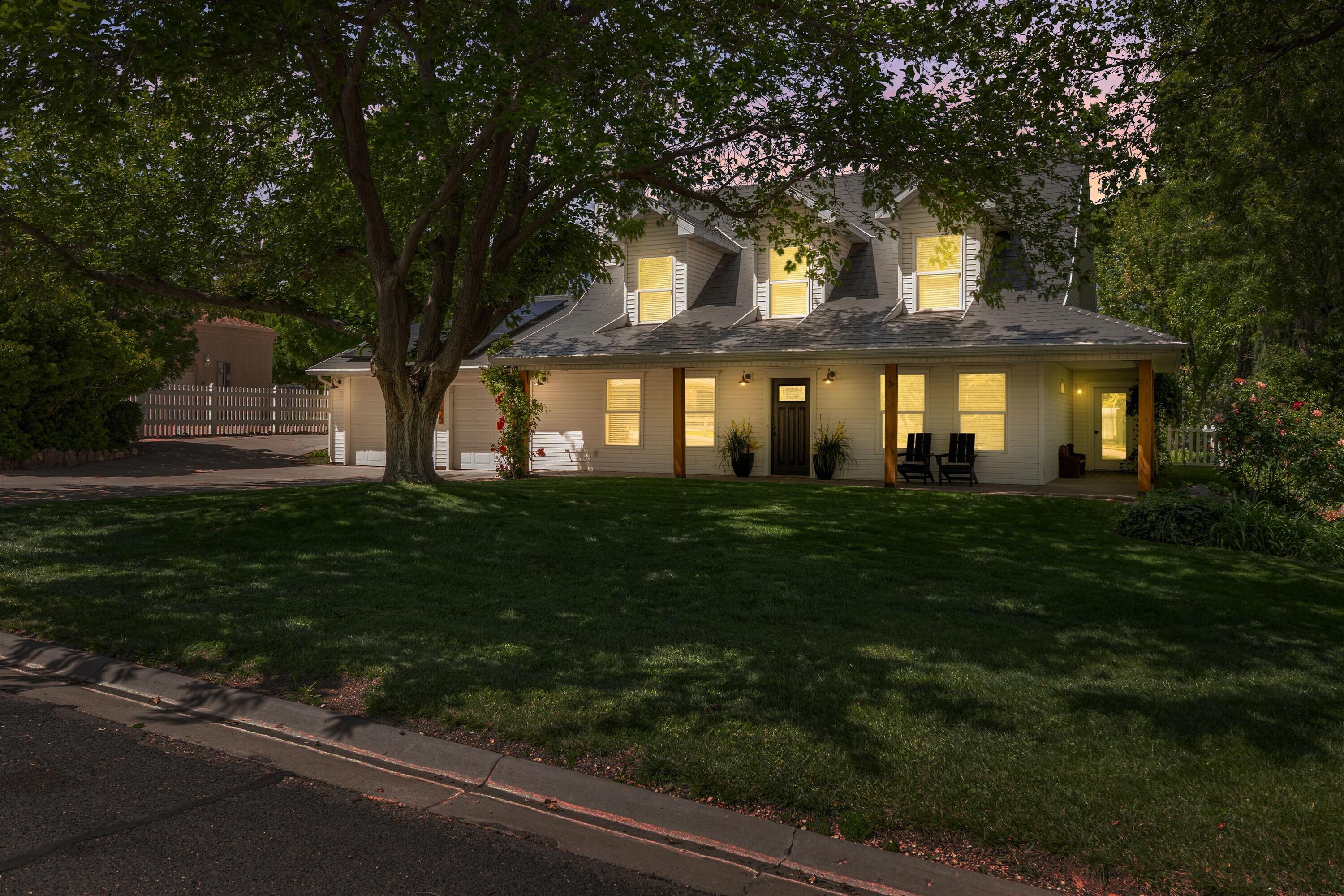 TOQUERVILLE TOWNSITE - Residential