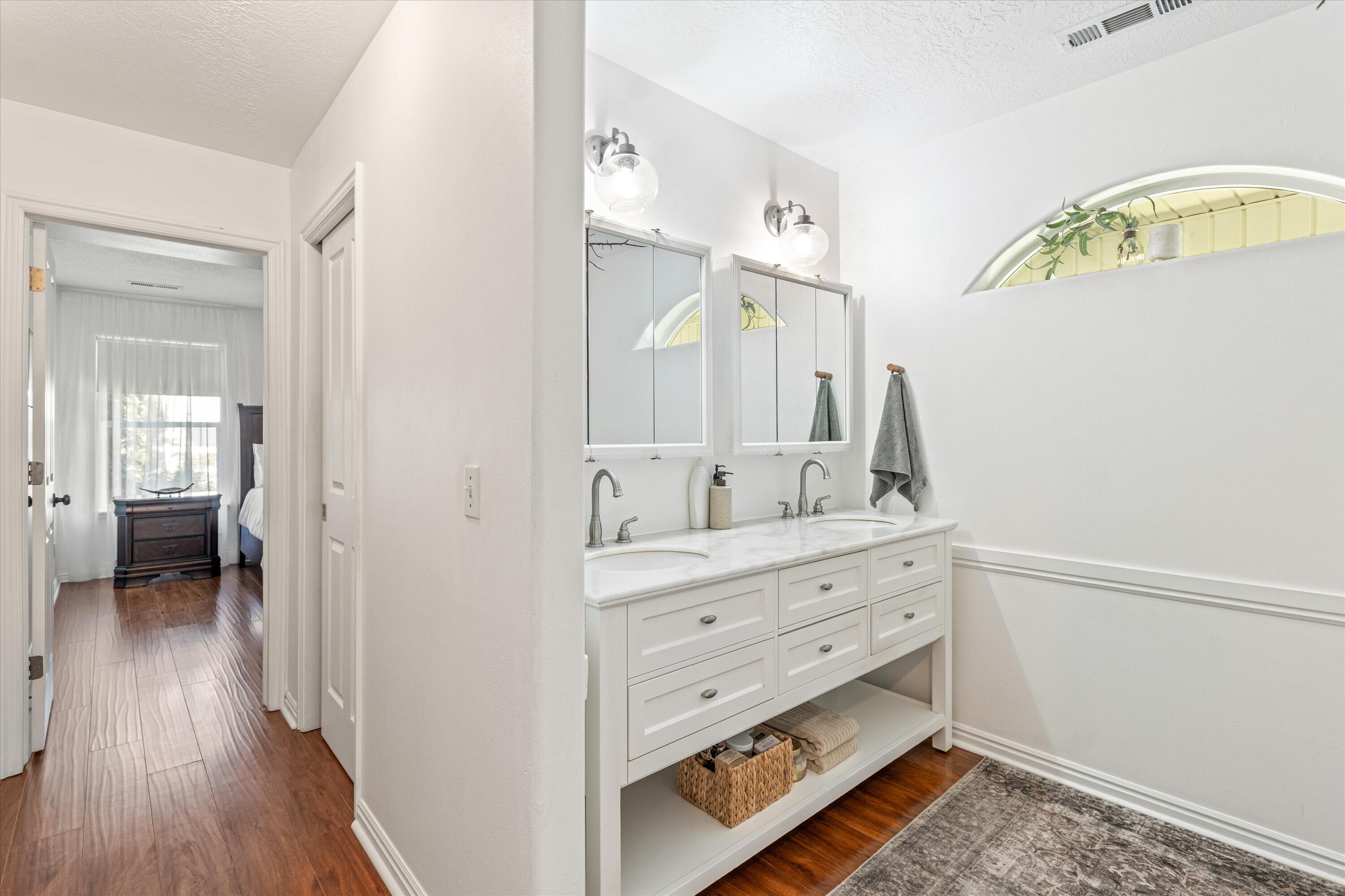 TOQUERVILLE TOWNSITE - Residential