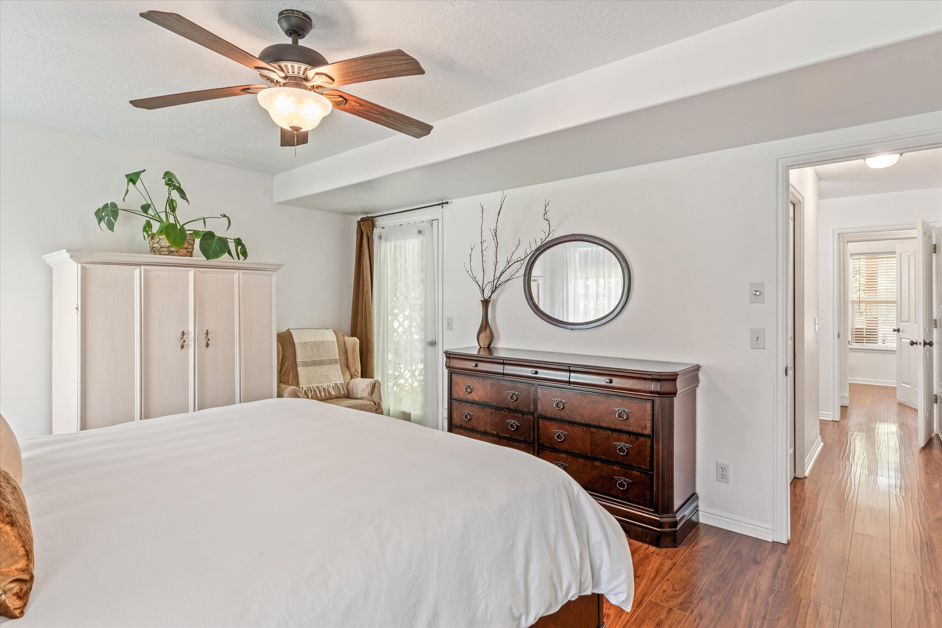 TOQUERVILLE TOWNSITE - Residential