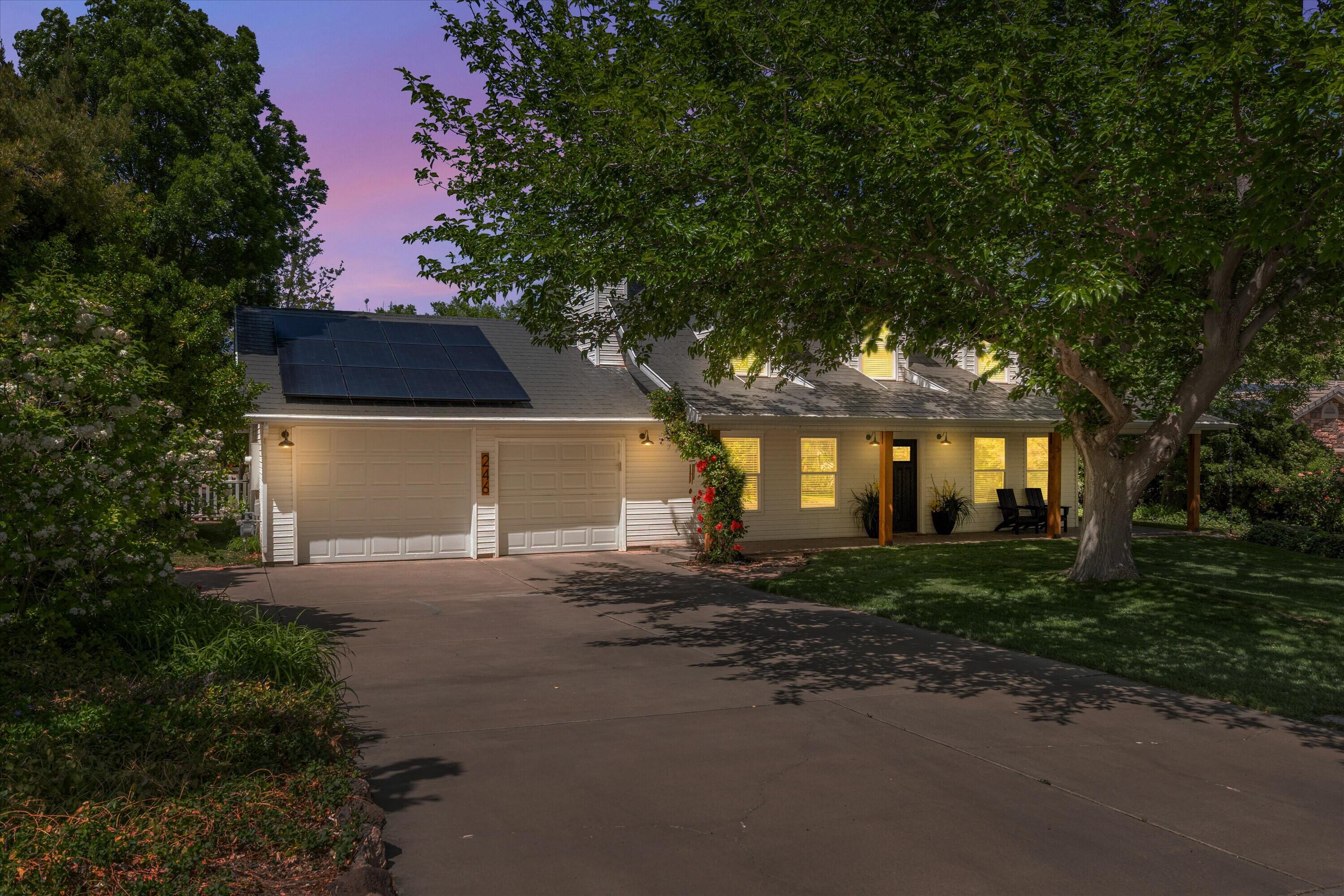 TOQUERVILLE TOWNSITE - Residential