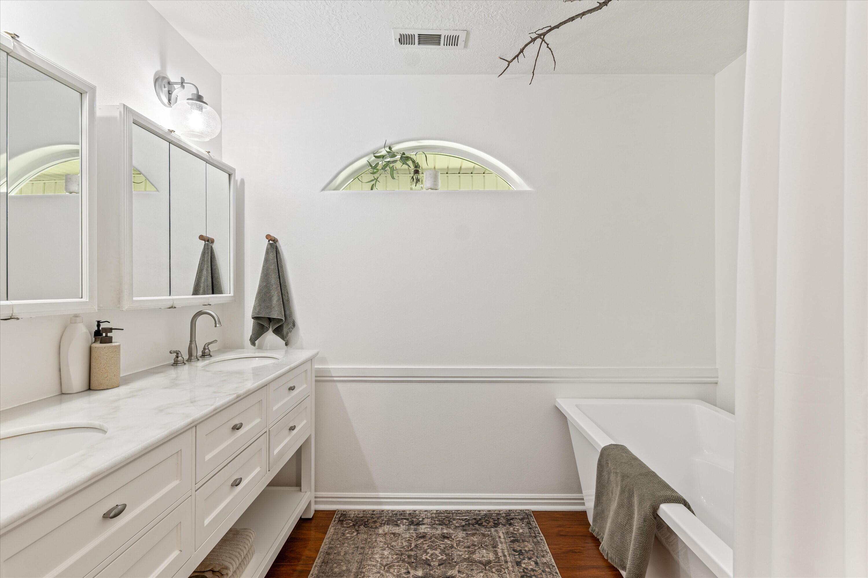 TOQUERVILLE TOWNSITE - Residential