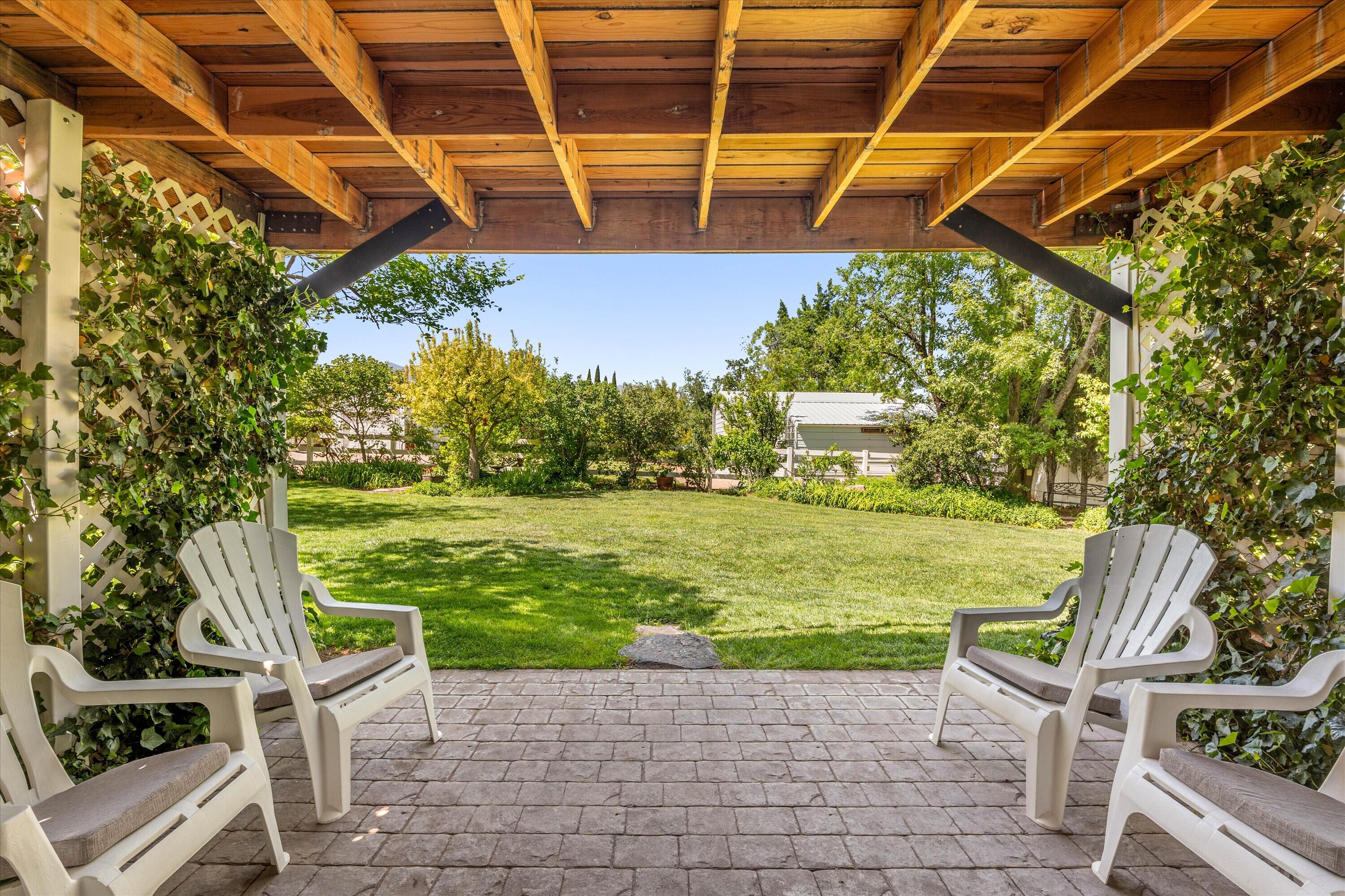 TOQUERVILLE TOWNSITE - Residential