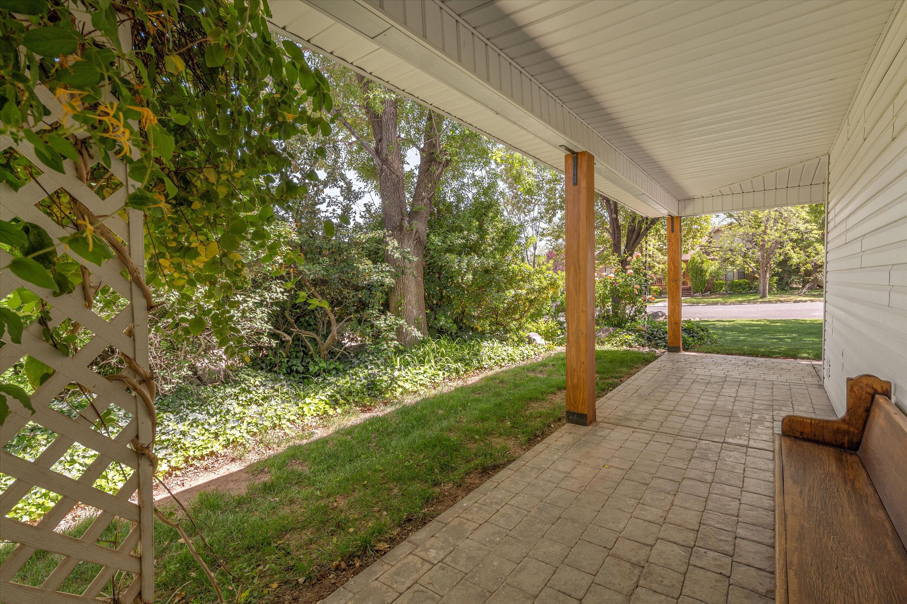 TOQUERVILLE TOWNSITE - Residential