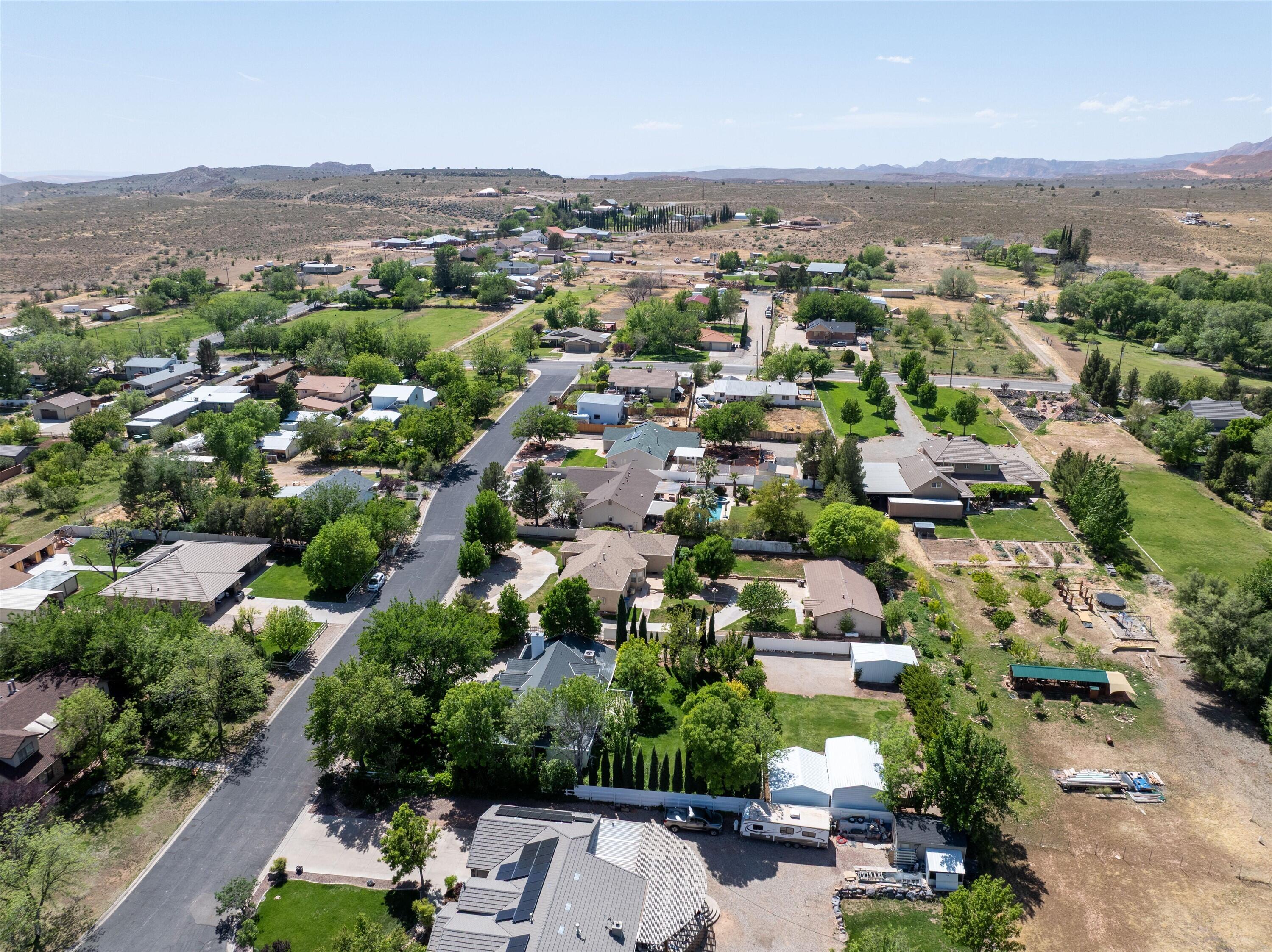 TOQUERVILLE TOWNSITE - Residential