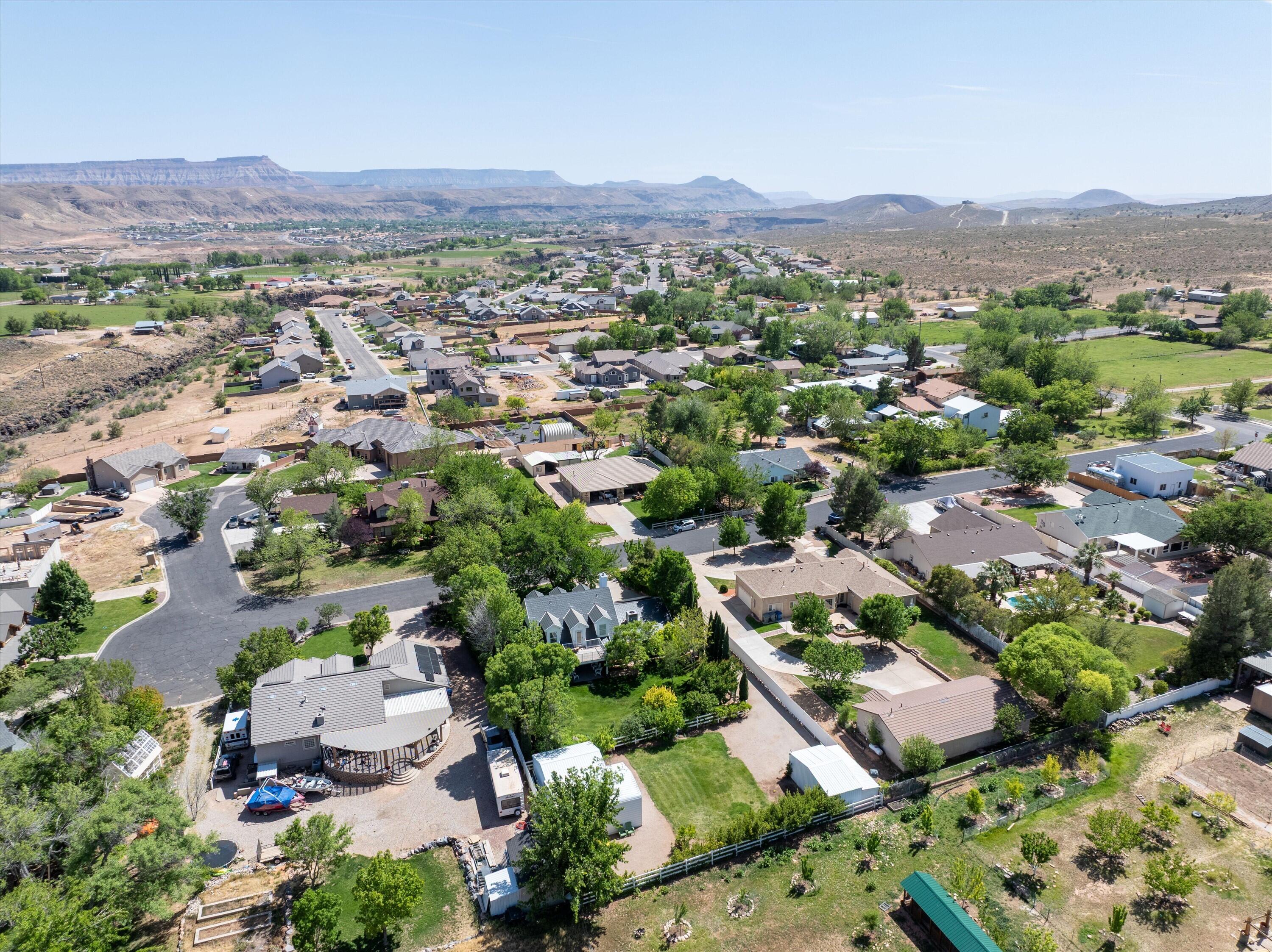 TOQUERVILLE TOWNSITE - Residential