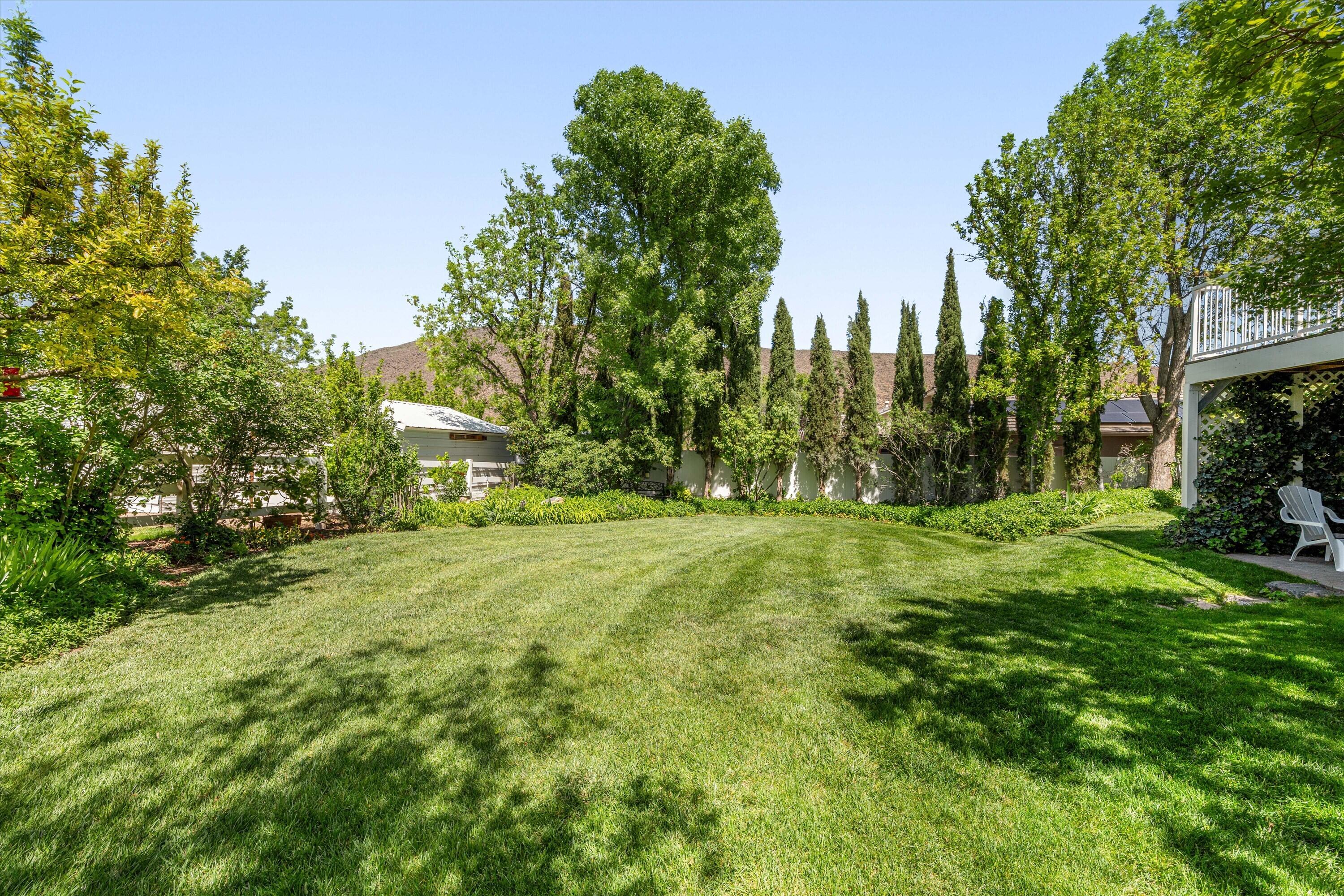 TOQUERVILLE TOWNSITE - Residential