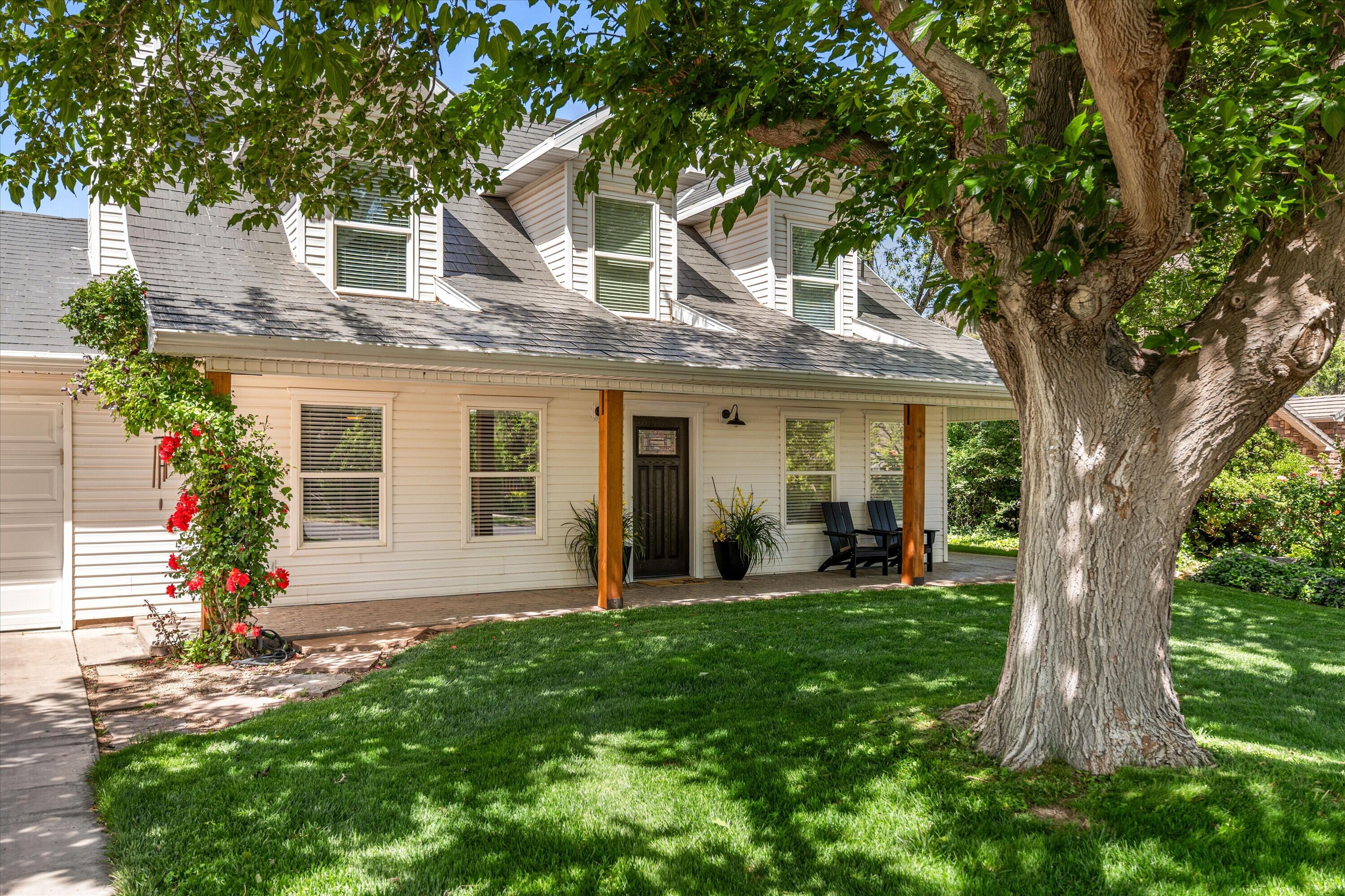 TOQUERVILLE TOWNSITE - Residential