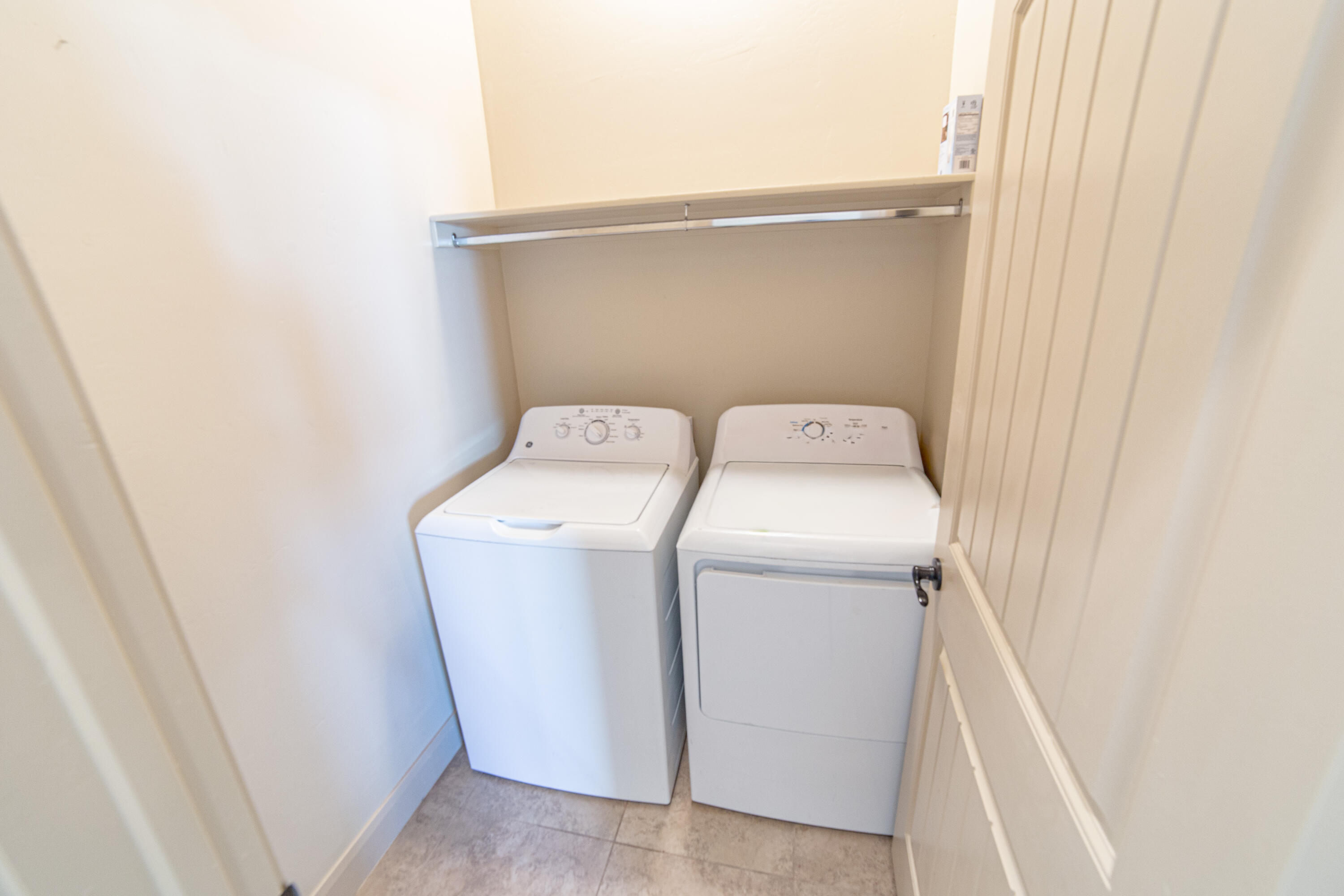 SKY RIDGE TOWNHOMES - Residential