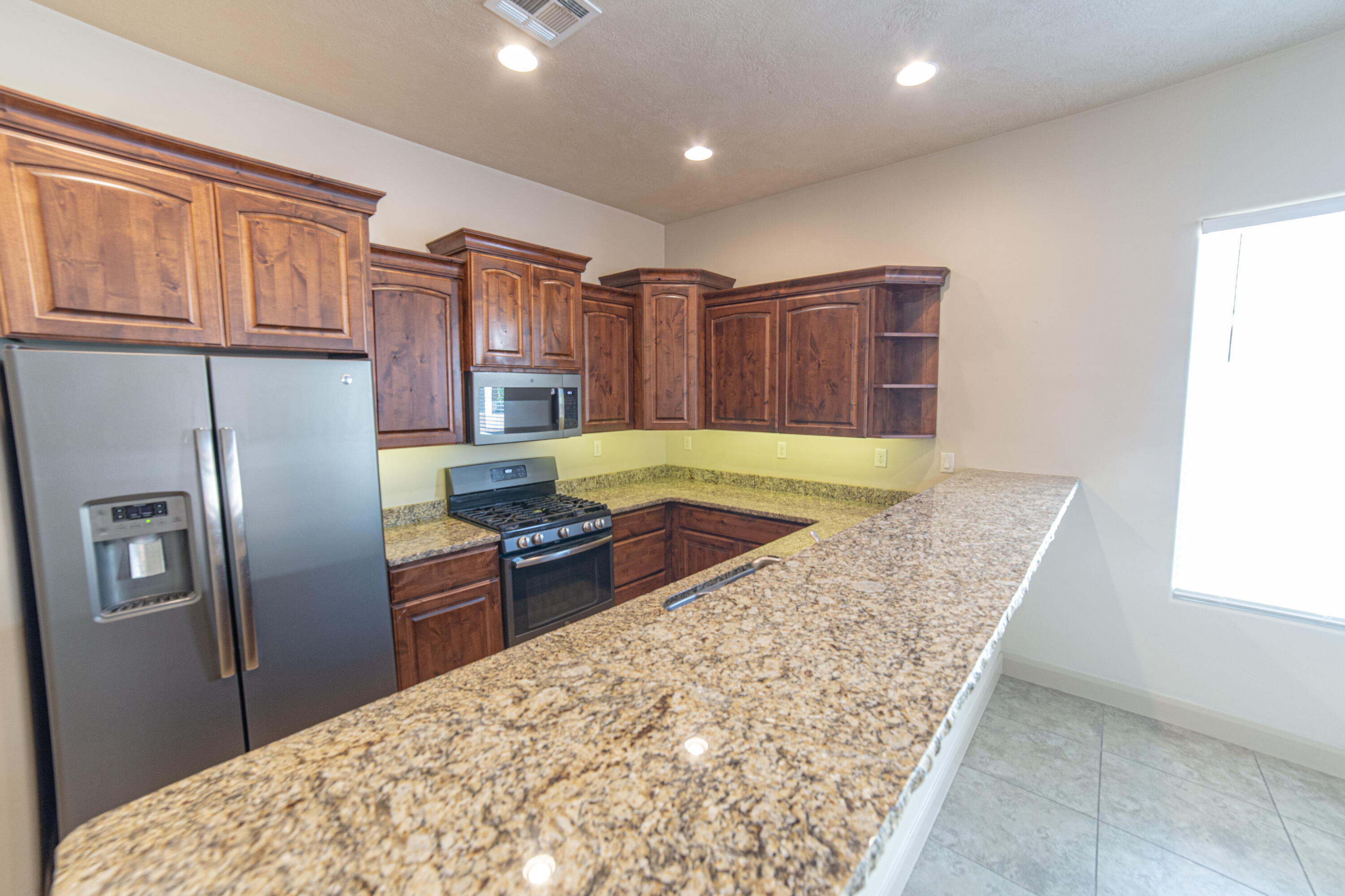 SKY RIDGE TOWNHOMES - Residential