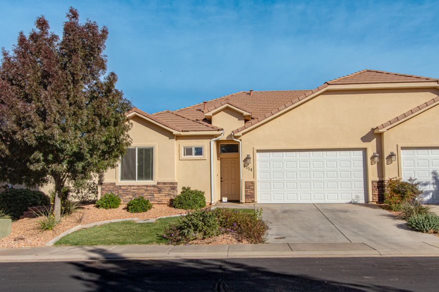 Come on by and experience the charming community of Sky Ridge! The high quality finishes in this home are still like its brand new. Lots of granite countertop space in the kitchen and tile floors throughout the main traffic areas. Hardwood cabinetry has soft-close hinges and under cabinet lighting. Neighborhood amenities include two park areas and a dog park. This home is vacant and easy to show as soon as you're ready.