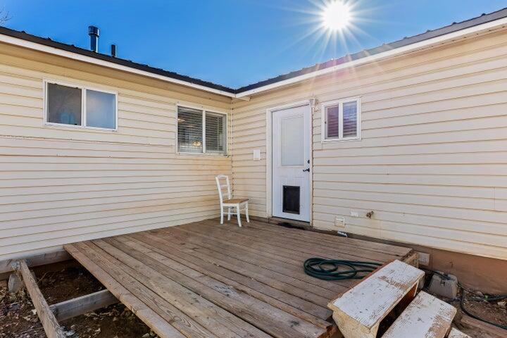 SUNNY MEADOWS ACRES - Residential