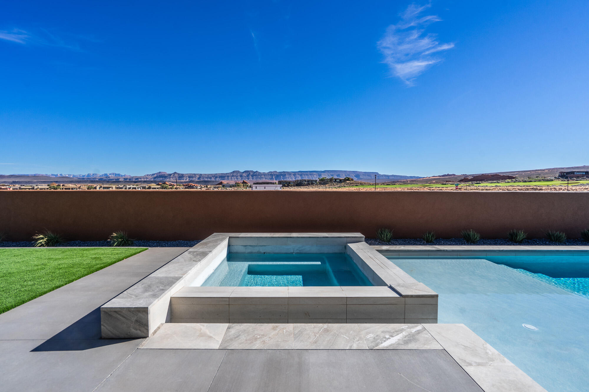 ESTATES AT SAND HOLLOW - Residential