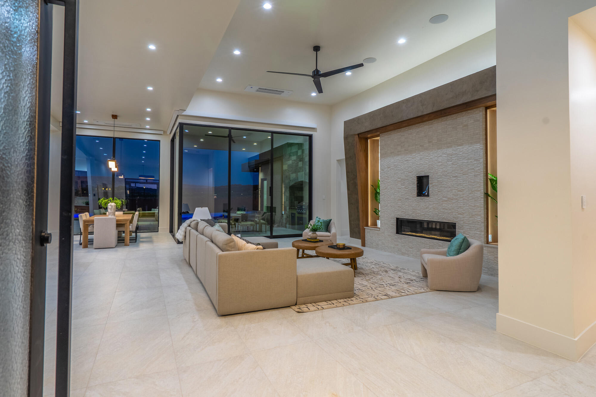 ESTATES AT SAND HOLLOW - Residential