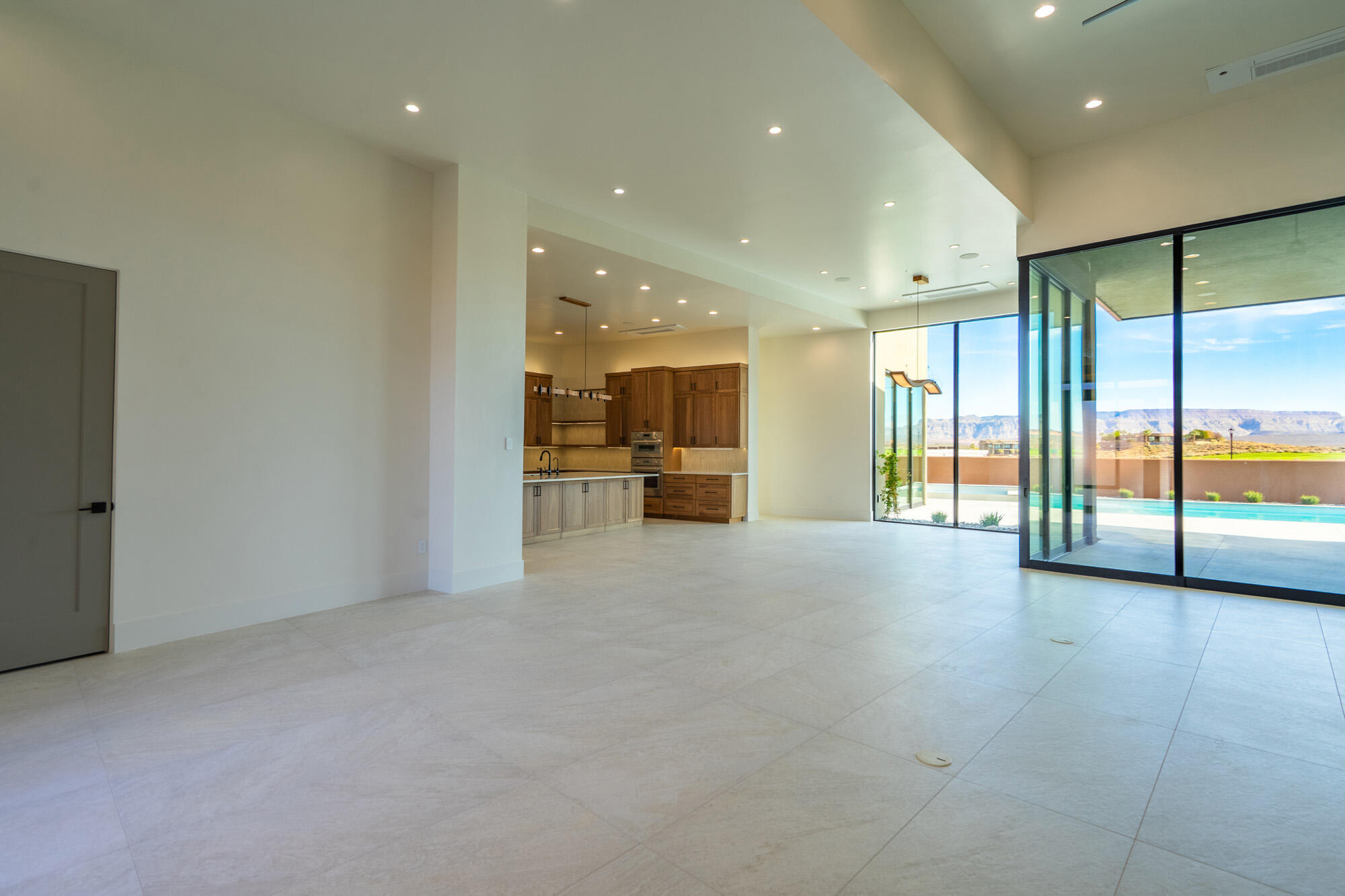 ESTATES AT SAND HOLLOW - Residential