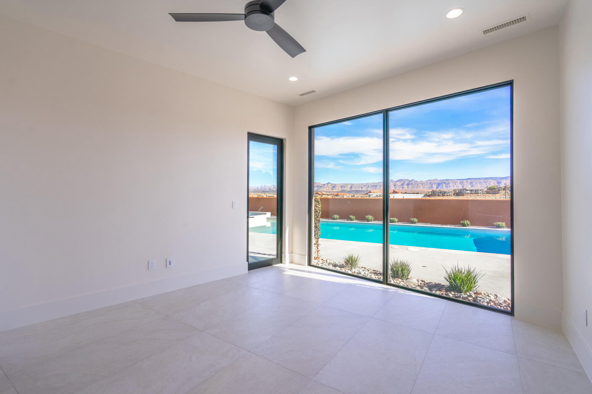 ESTATES AT SAND HOLLOW - Residential