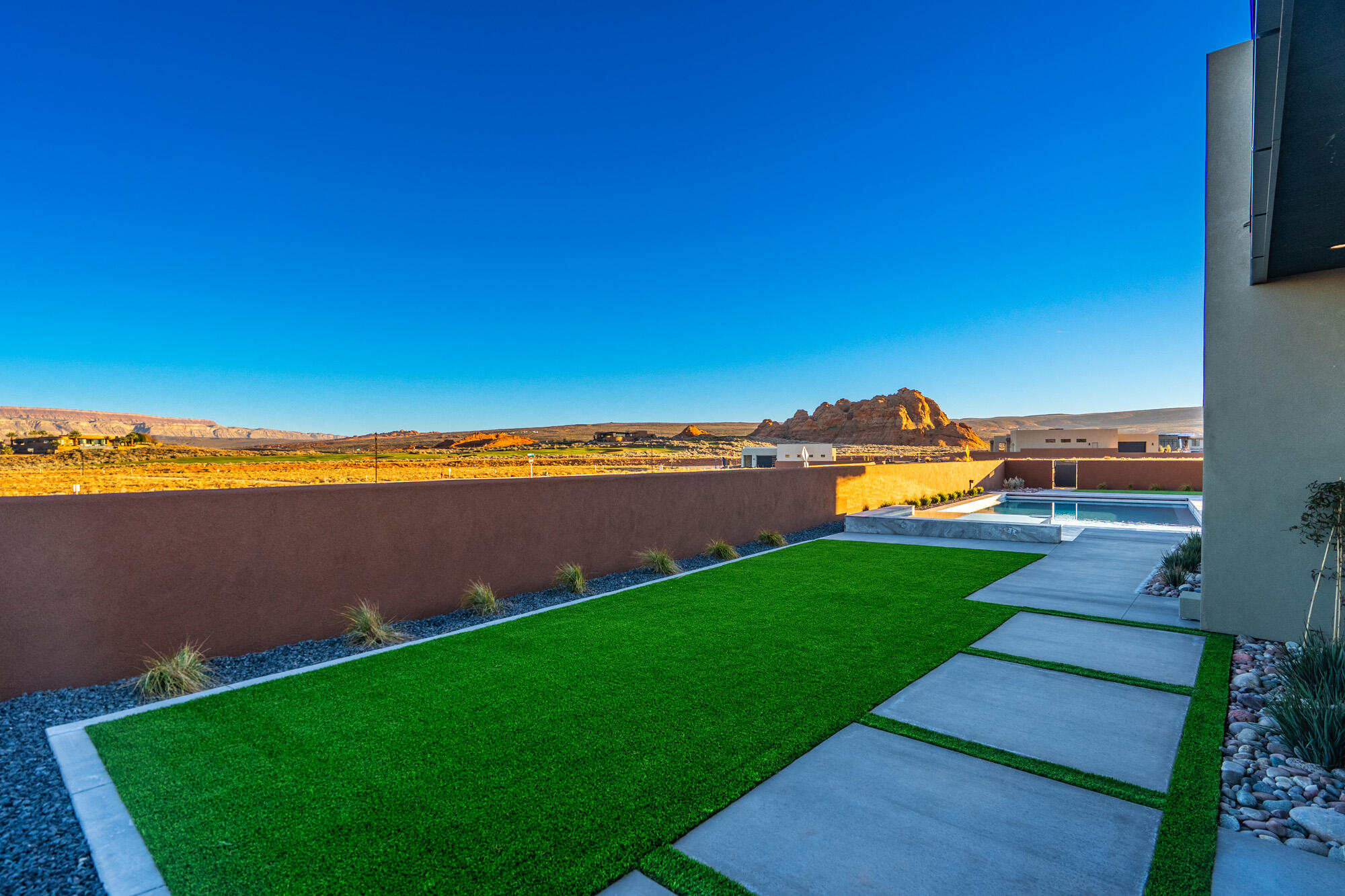 ESTATES AT SAND HOLLOW - Residential