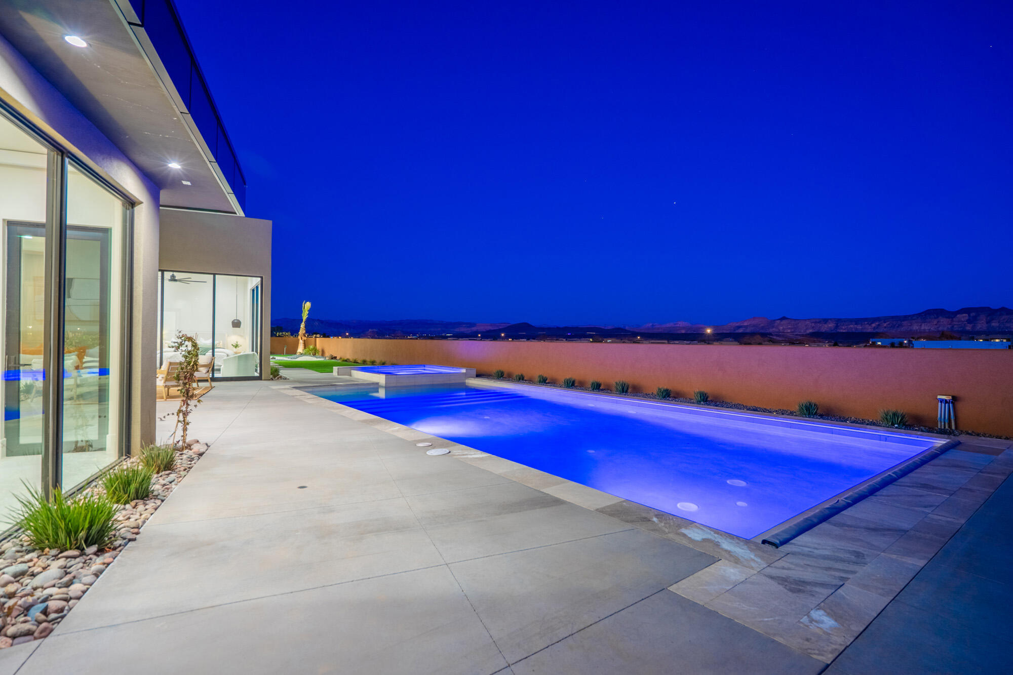 ESTATES AT SAND HOLLOW - Residential