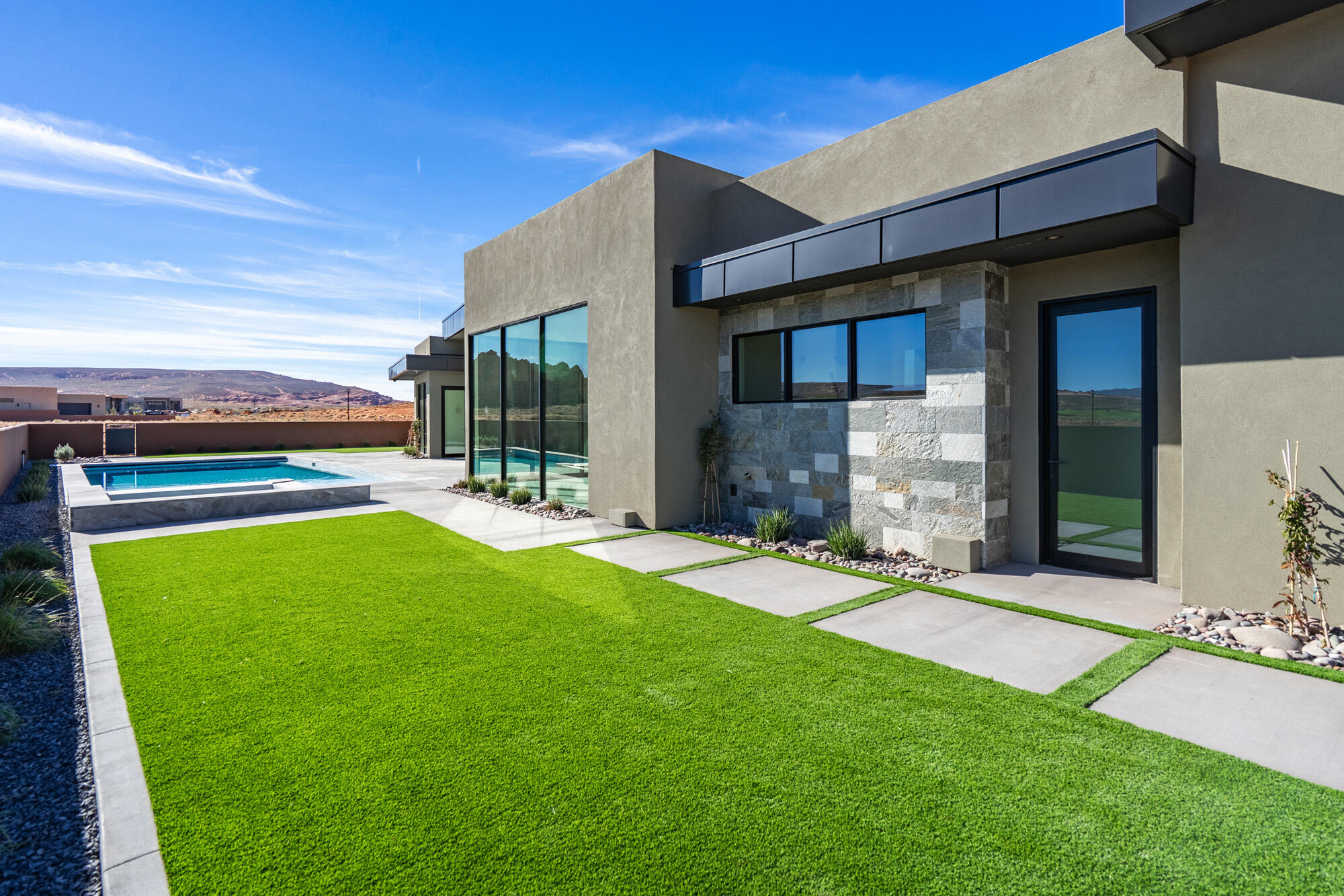 ESTATES AT SAND HOLLOW - Residential