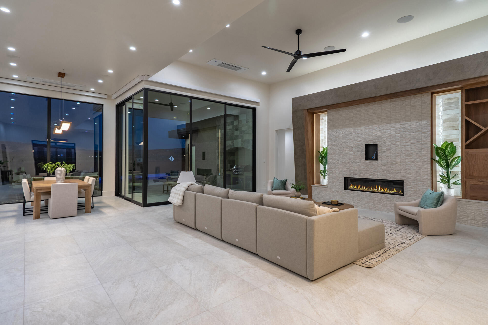 ESTATES AT SAND HOLLOW - Residential