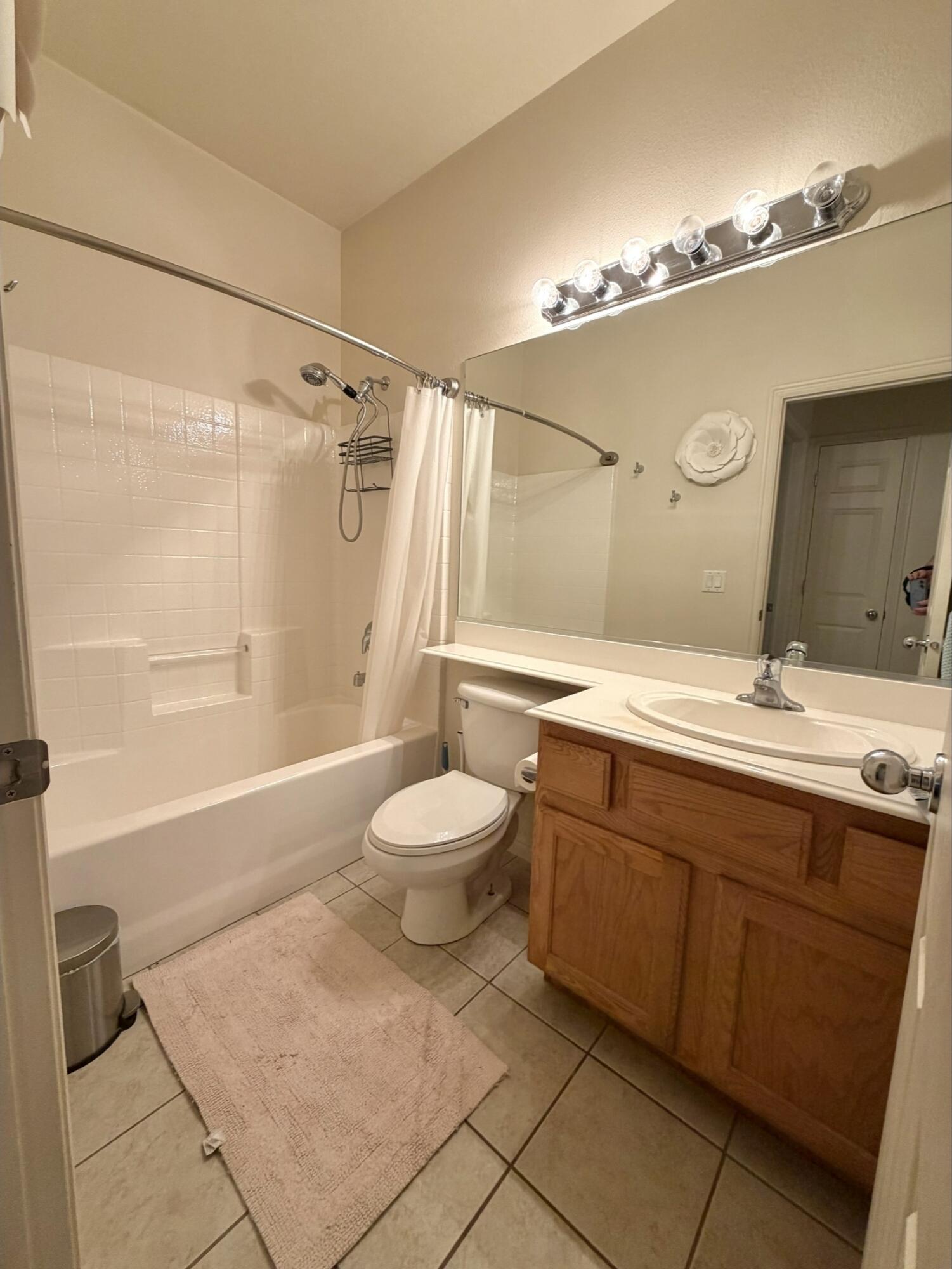 FOURTEEN FAIRWAY - Residential