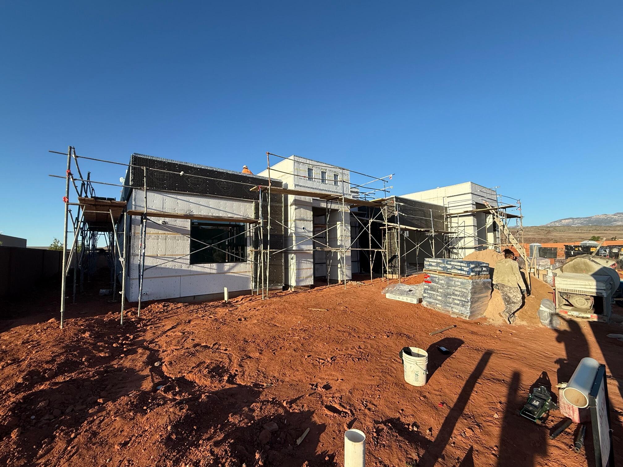 ONYX VALLEY - Residential