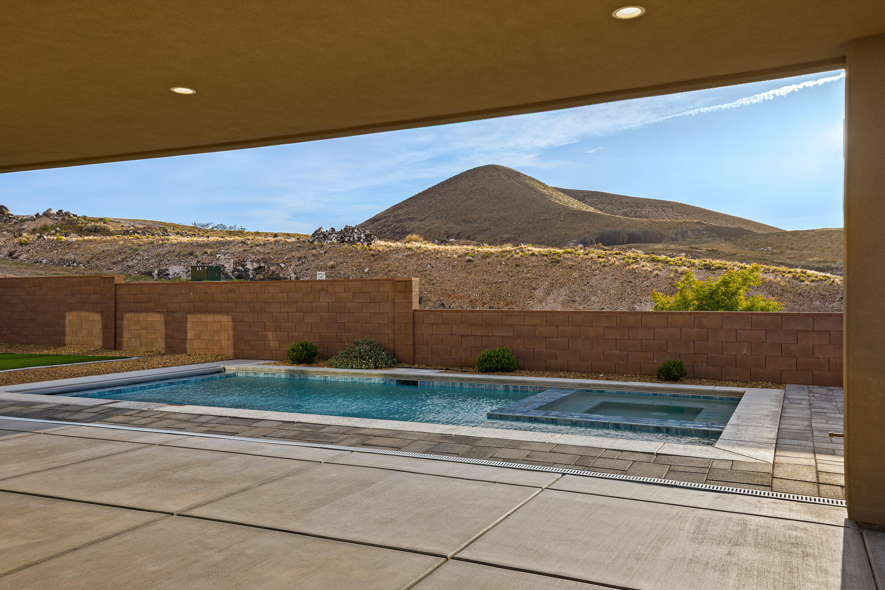 THE RIDGE AT ZION VISTA - Residential