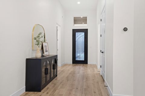 Tiny photo for 662 S 1800 W, Hurricane, UT 84737 (MLS # 26-271435)