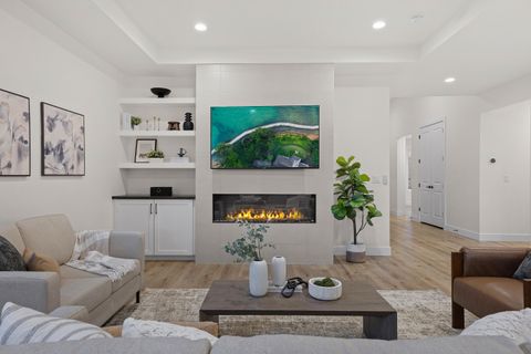 Tiny photo for 662 S 1800 W, Hurricane, UT 84737 (MLS # 26-271435)