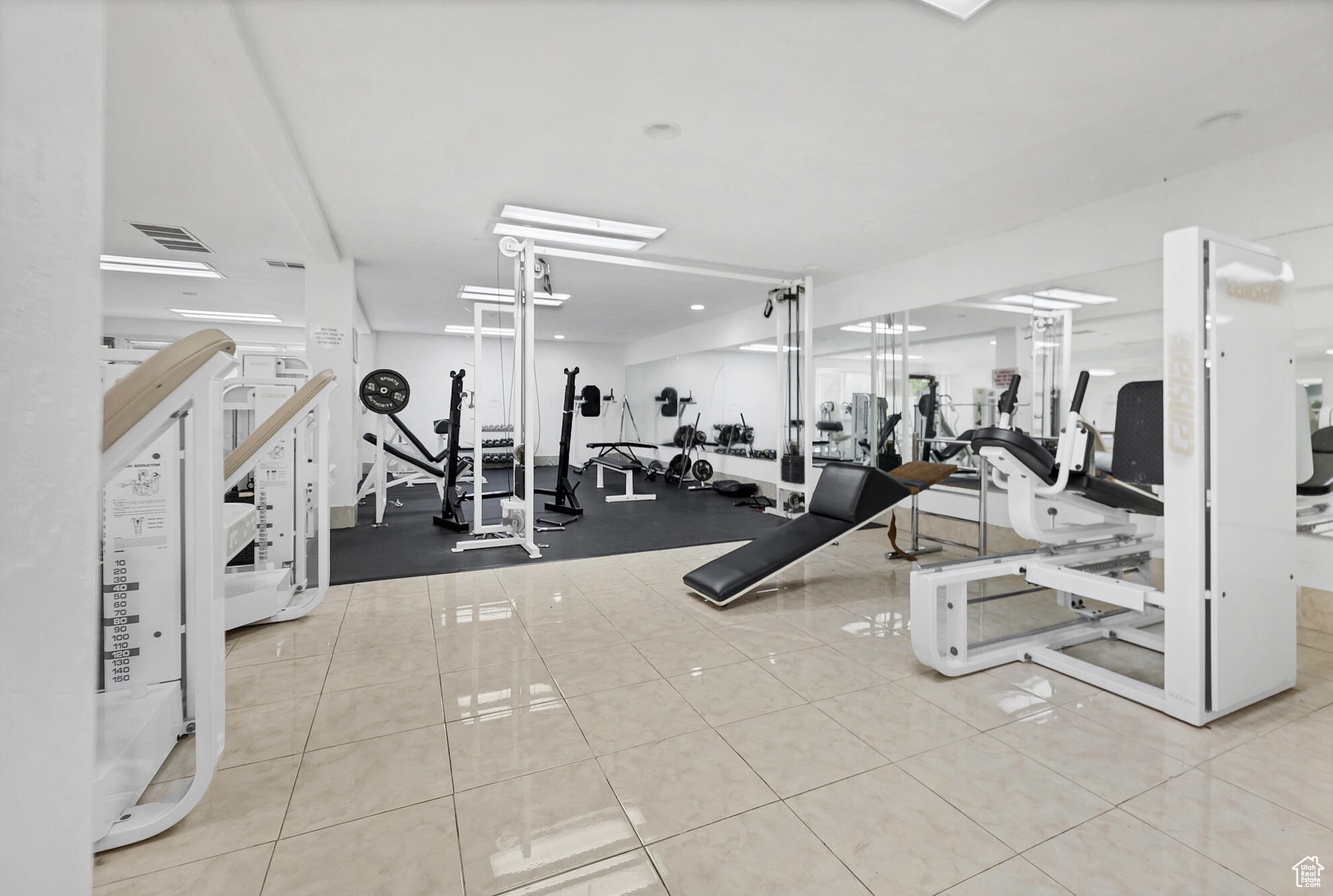 LAS PALMAS RESORT CONDOS - Residential