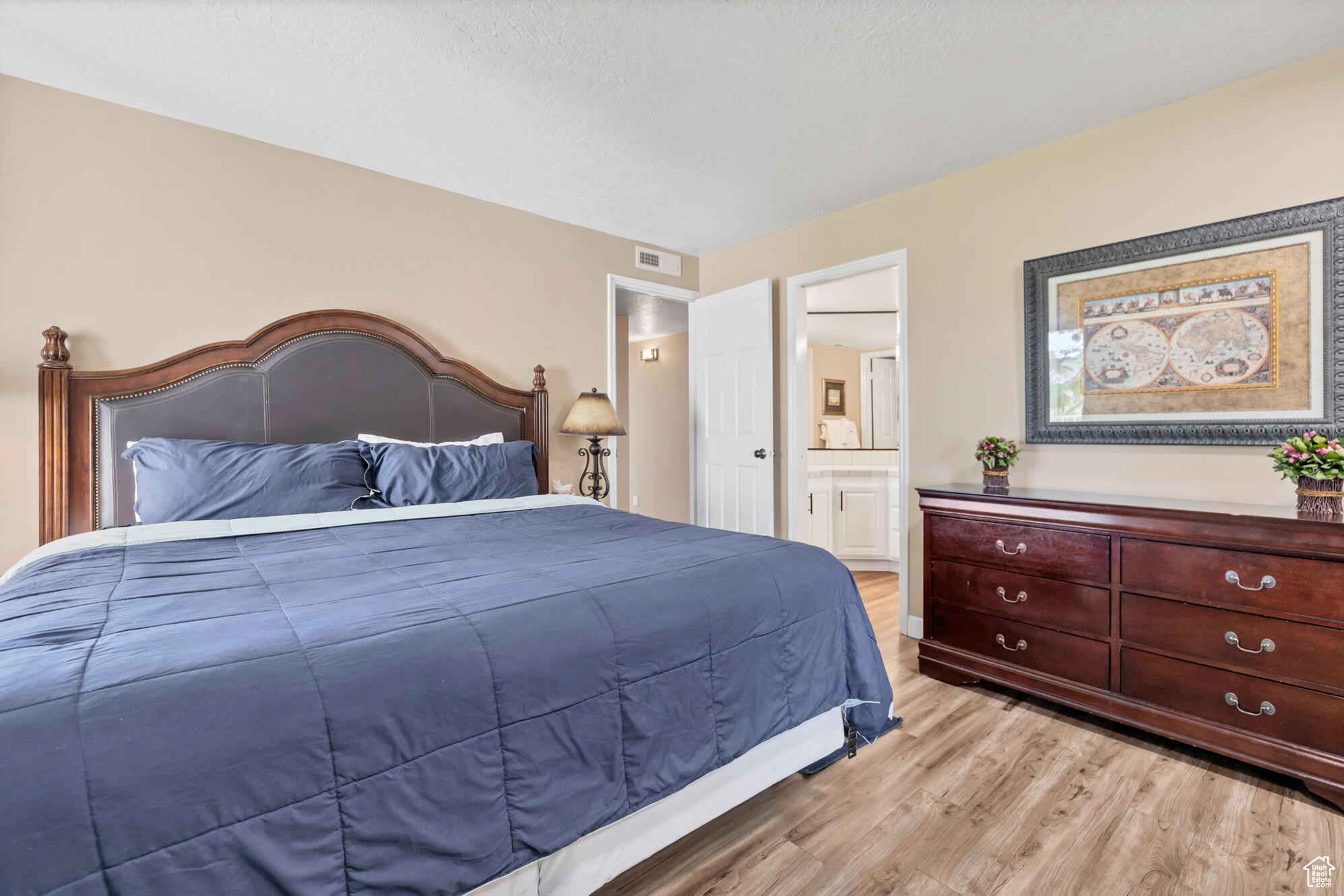 LAS PALMAS RESORT CONDOS - Residential