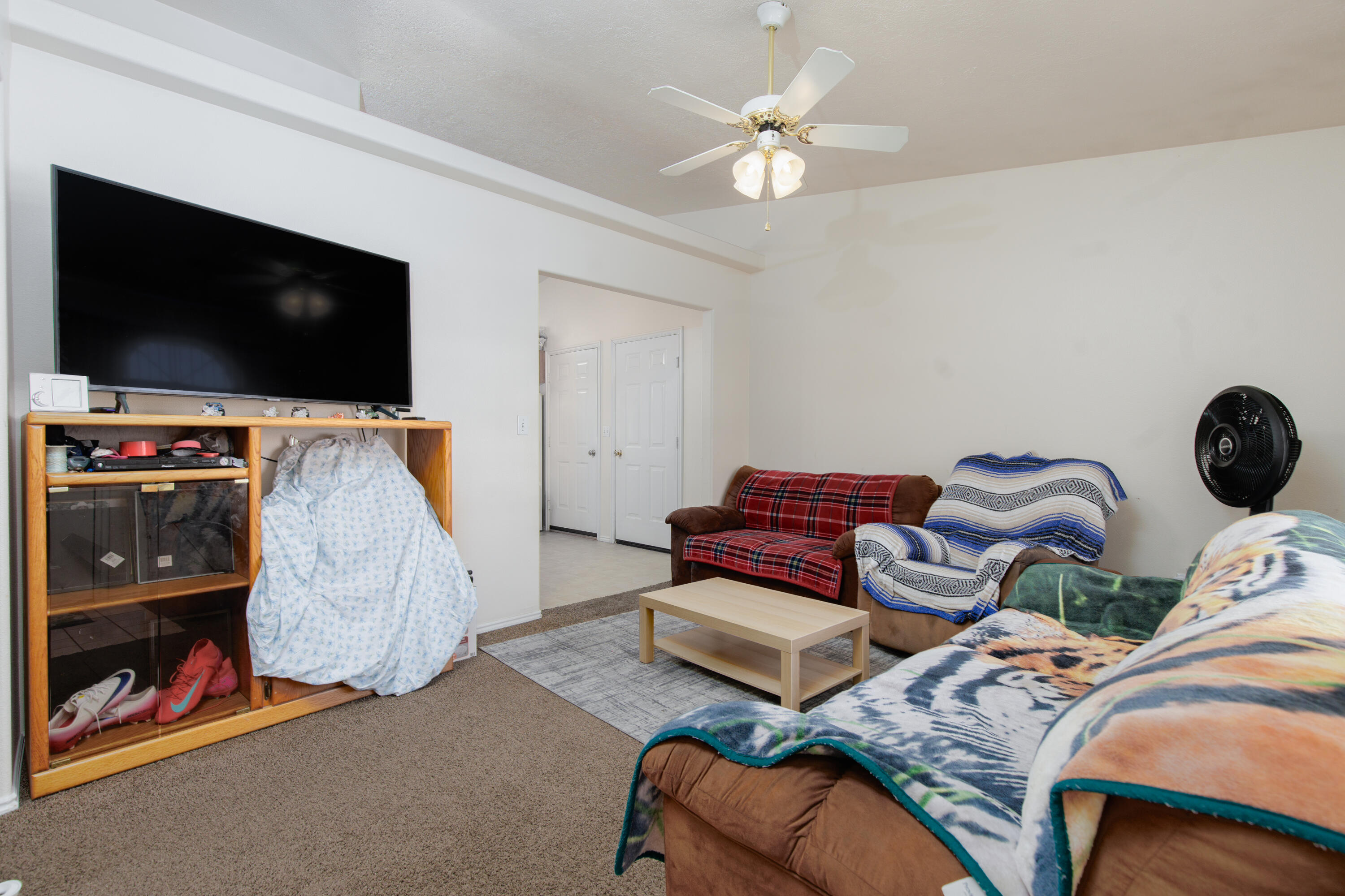 TWIN PALMS - Residential Income