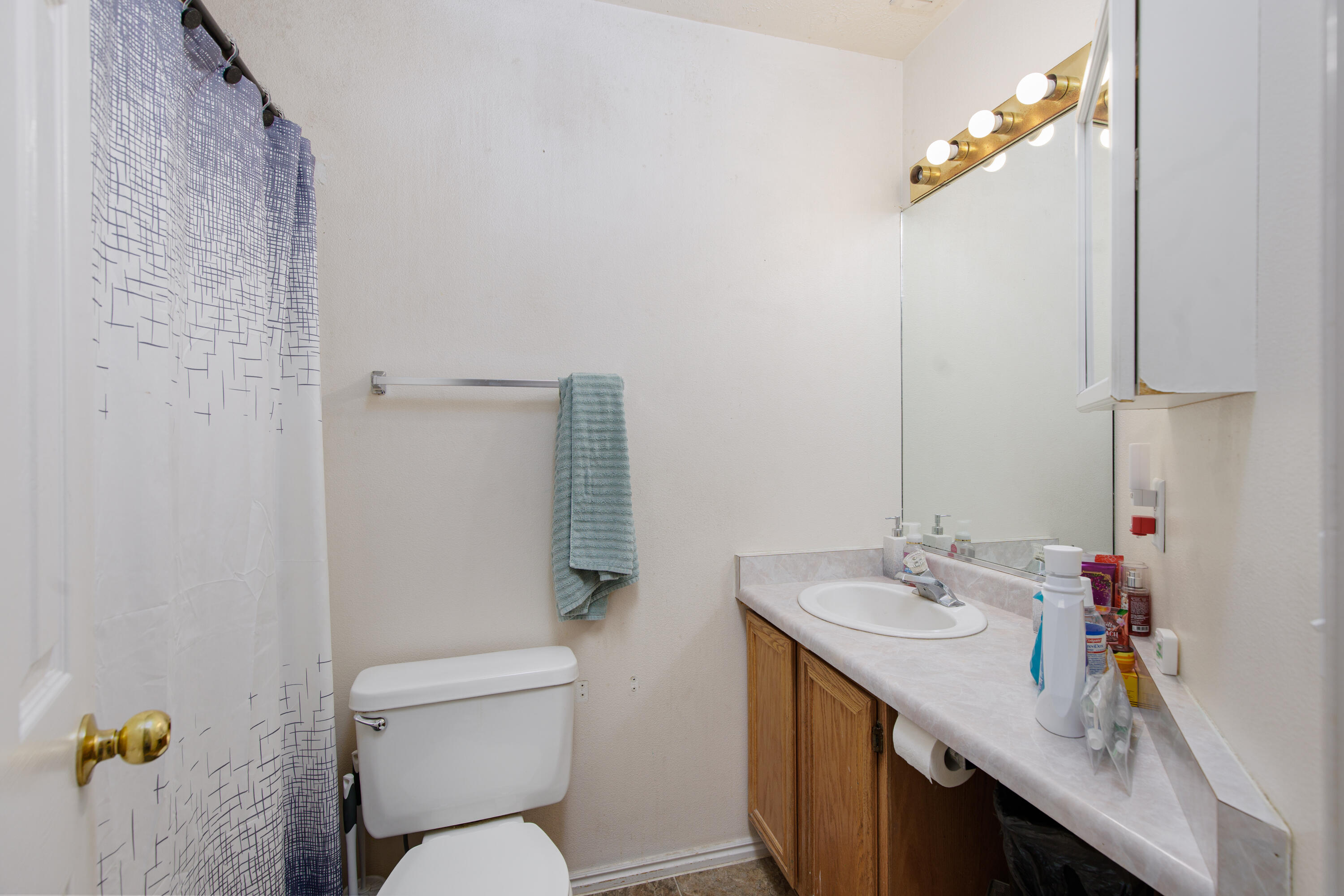 TWIN PALMS - Residential Income