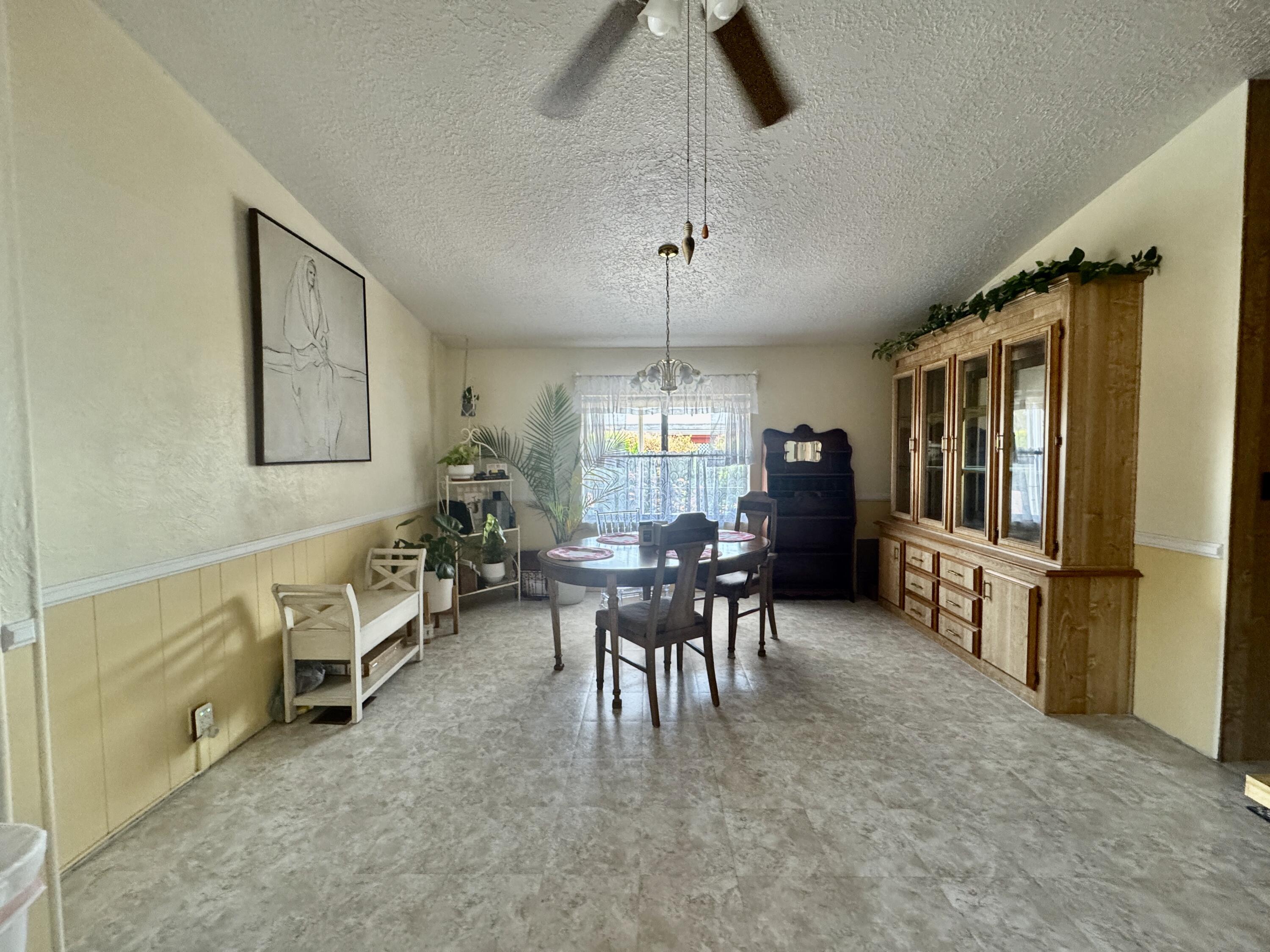 RAINBOW RIDGE MOBILE HOME PARK - Residential