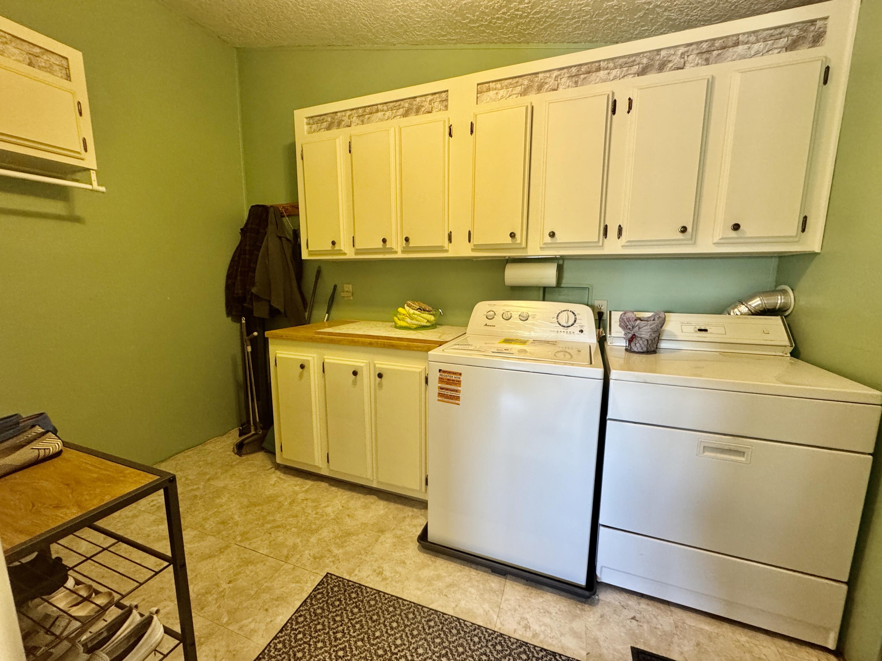 RAINBOW RIDGE MOBILE HOME PARK - Residential