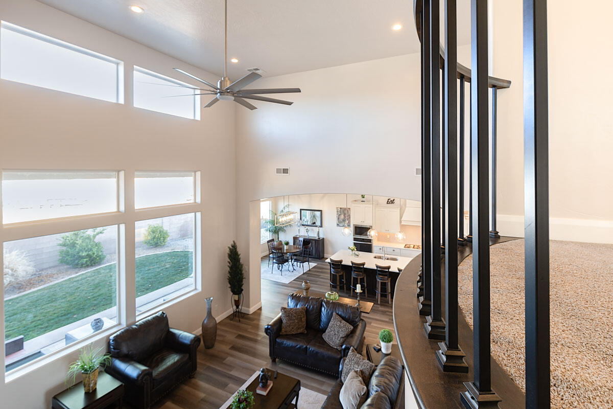 SHOOTING STAR - Residential