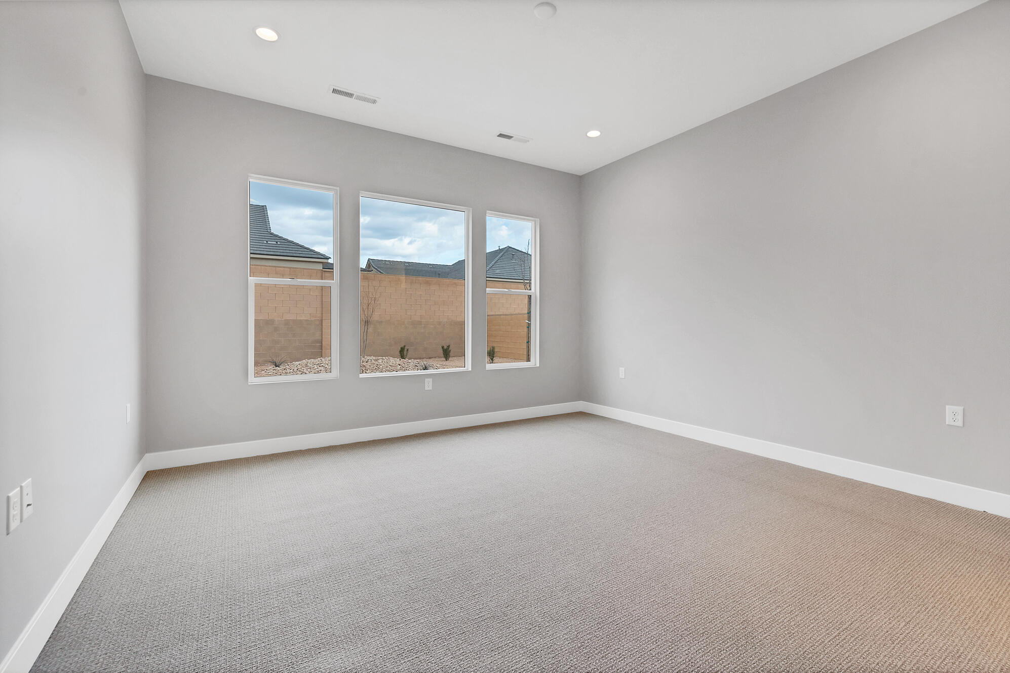 SUN RIVER FIRELIGHT - Residential