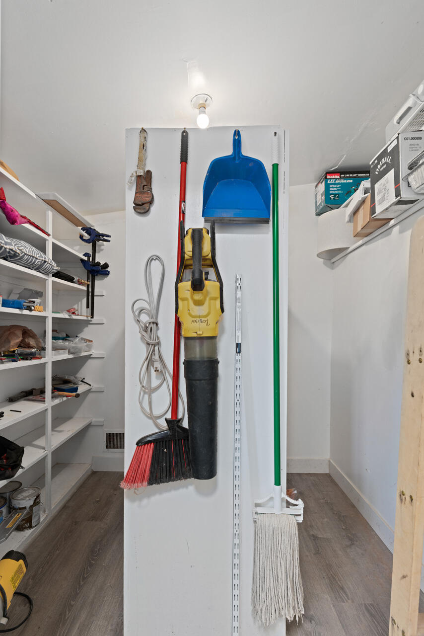 HURRICANE TOWNSITE - Residential