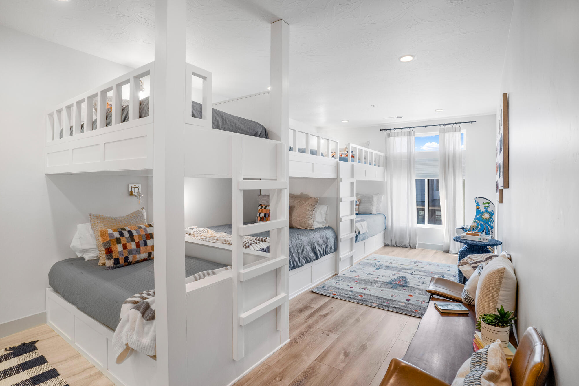 EIGHTH AT CORAL CANYON - Residential