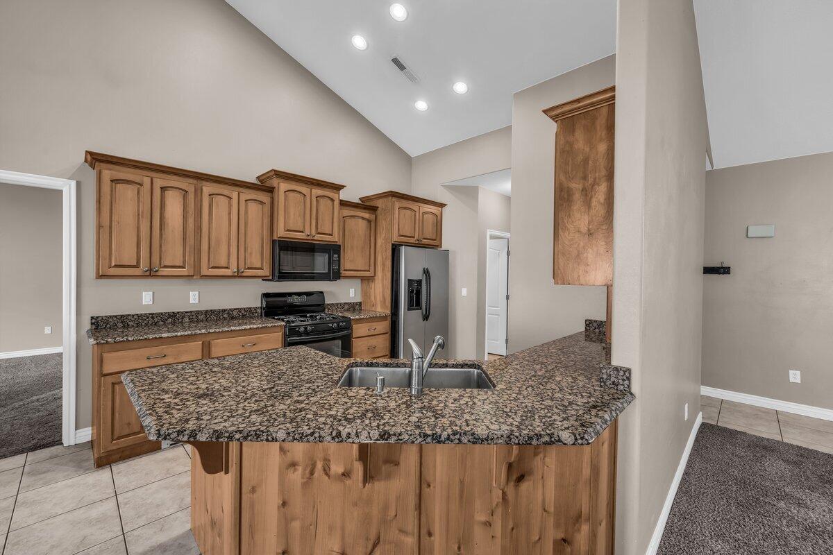 SHADOW MOUNTAIN - Residential